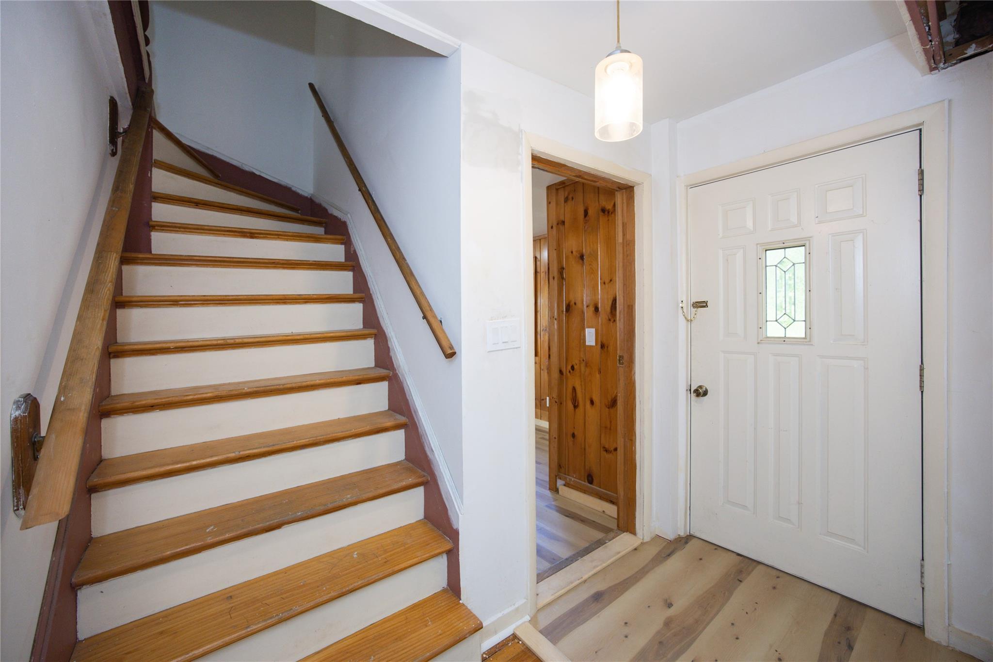 Single Family King  Out Of Area, NY 01201, MLS-868368-14