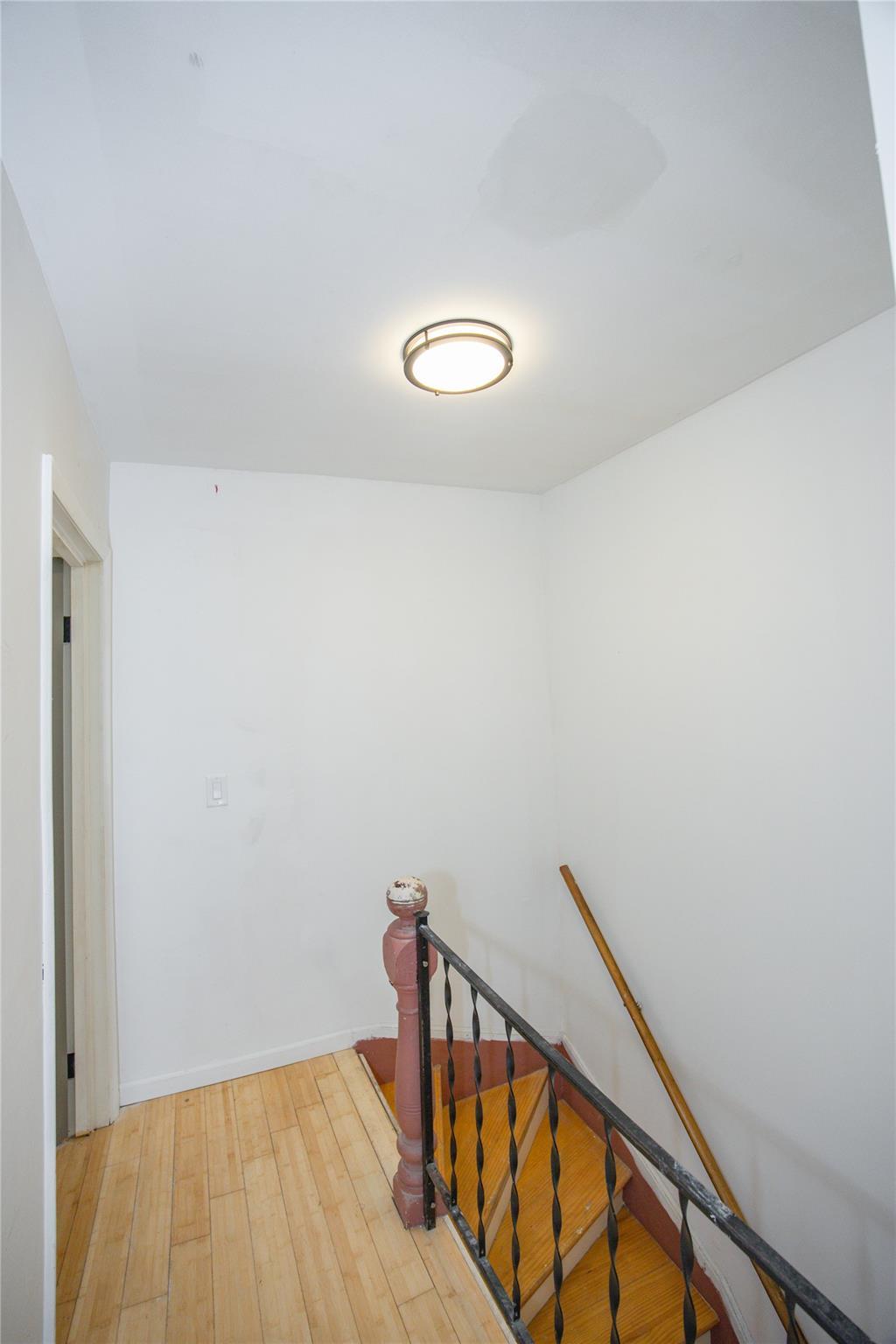 Single Family King  Out Of Area, NY 01201, MLS-868368-24