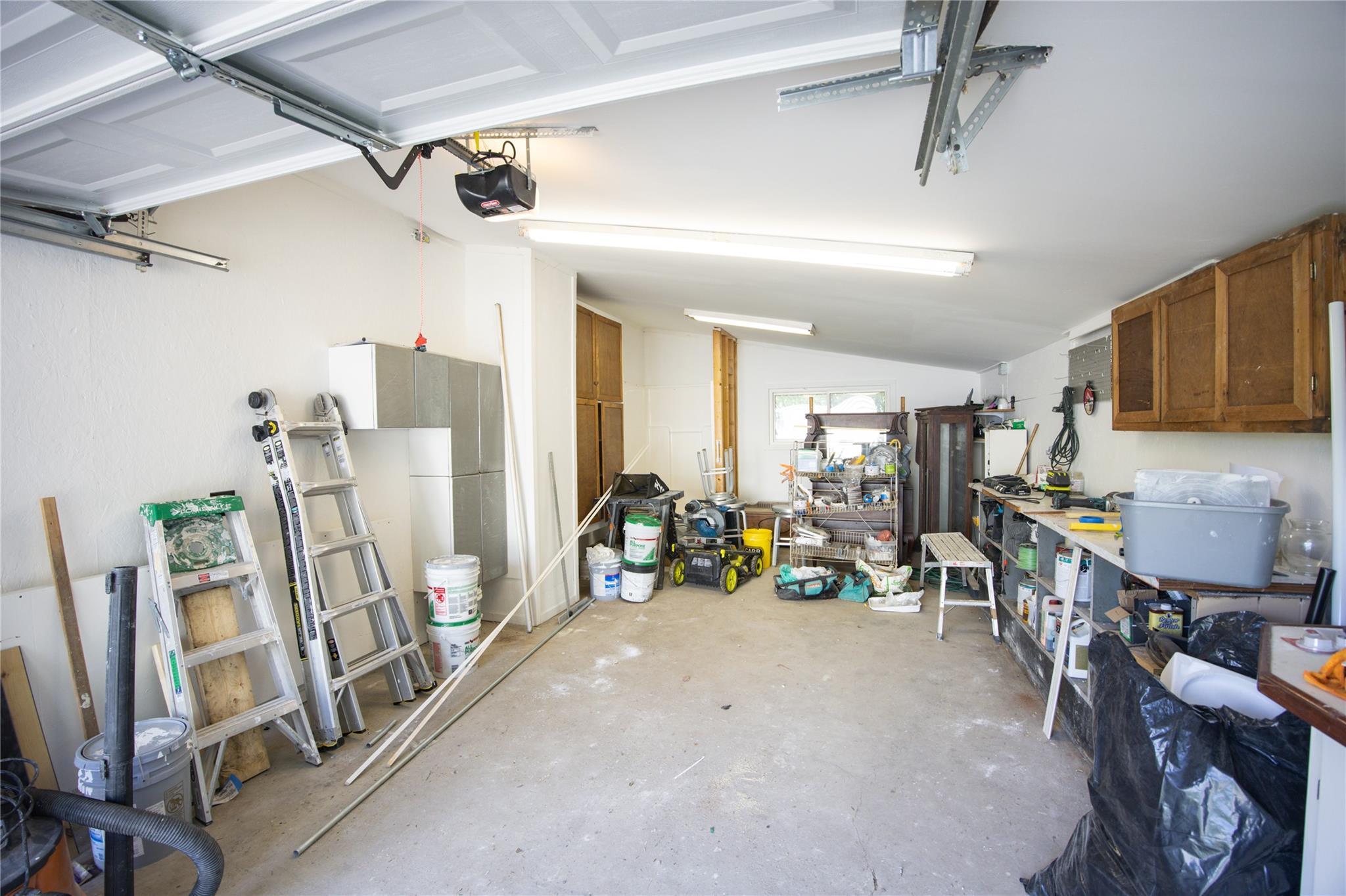 Single Family King  Out Of Area, NY 01201, MLS-868368-26