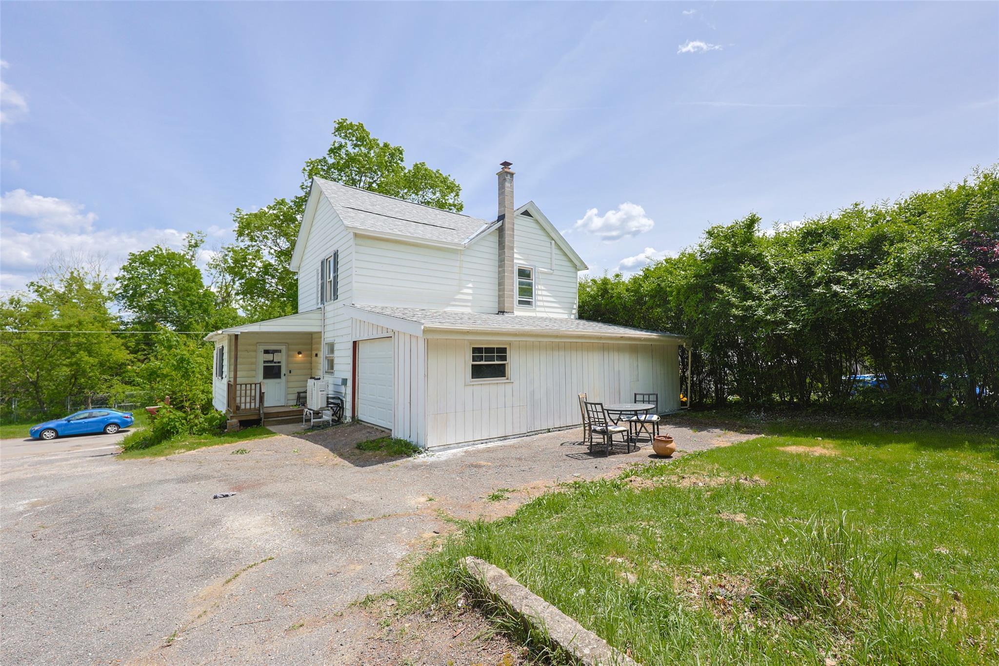 Single Family King  Out Of Area, NY 01201, MLS-868368-32