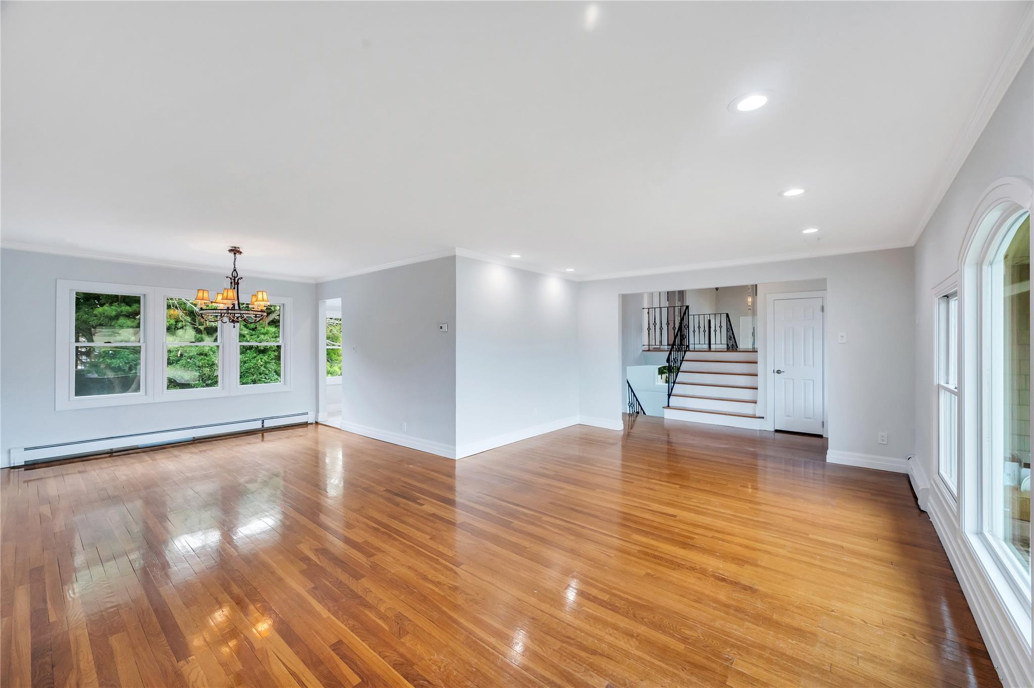 Single Family Riviera  Nassau County, NY 11758, MLS-868391-11