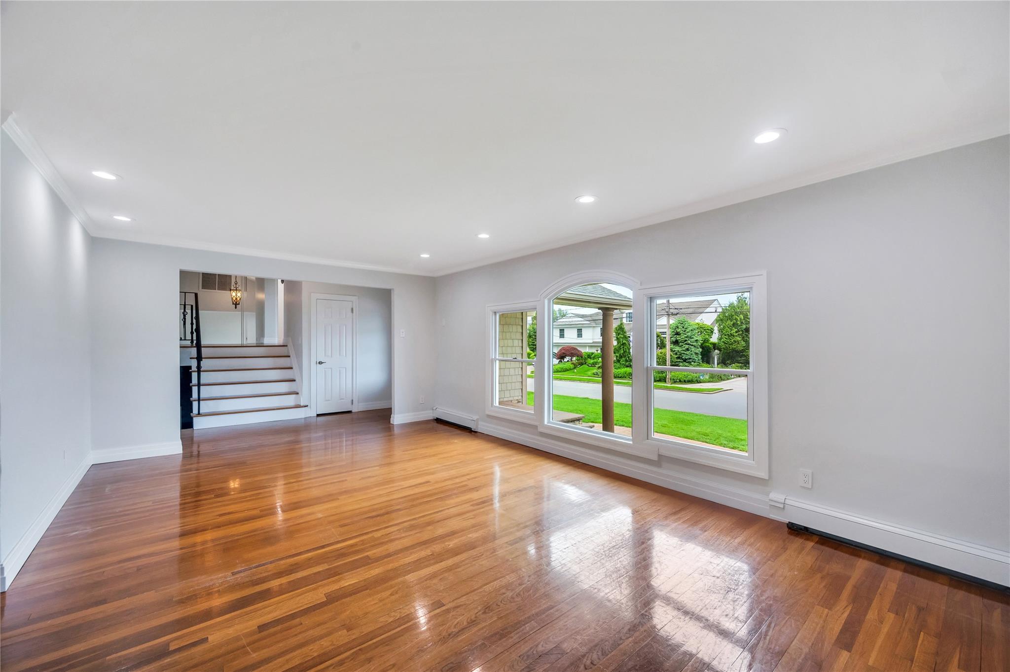Single Family Riviera  Nassau County, NY 11758, MLS-868391-13