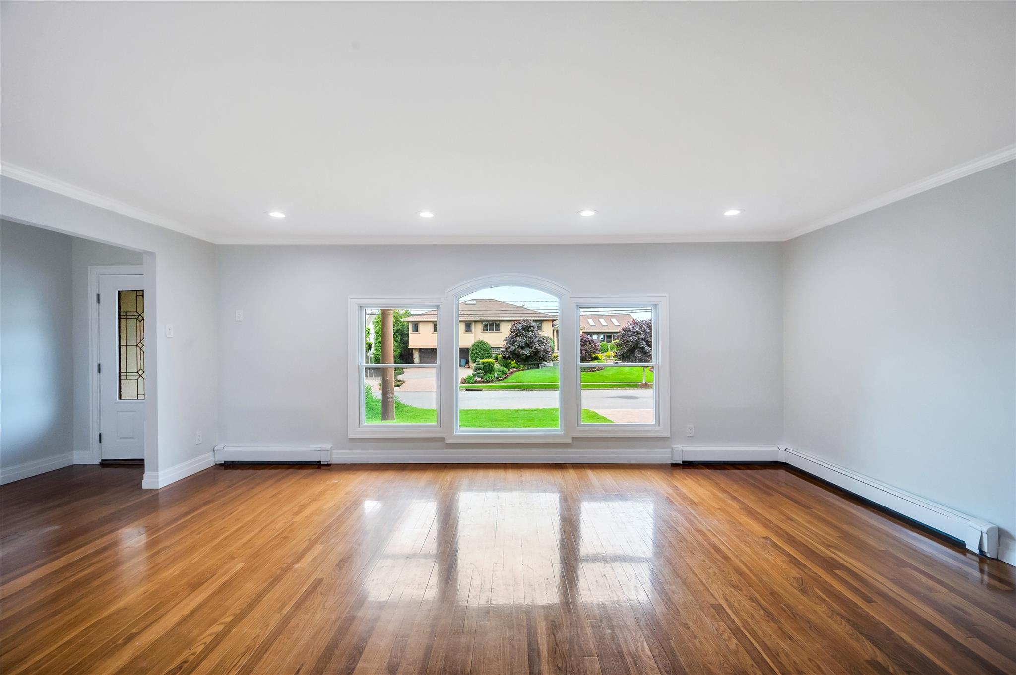 Single Family Riviera  Nassau County, NY 11758, MLS-868391-14