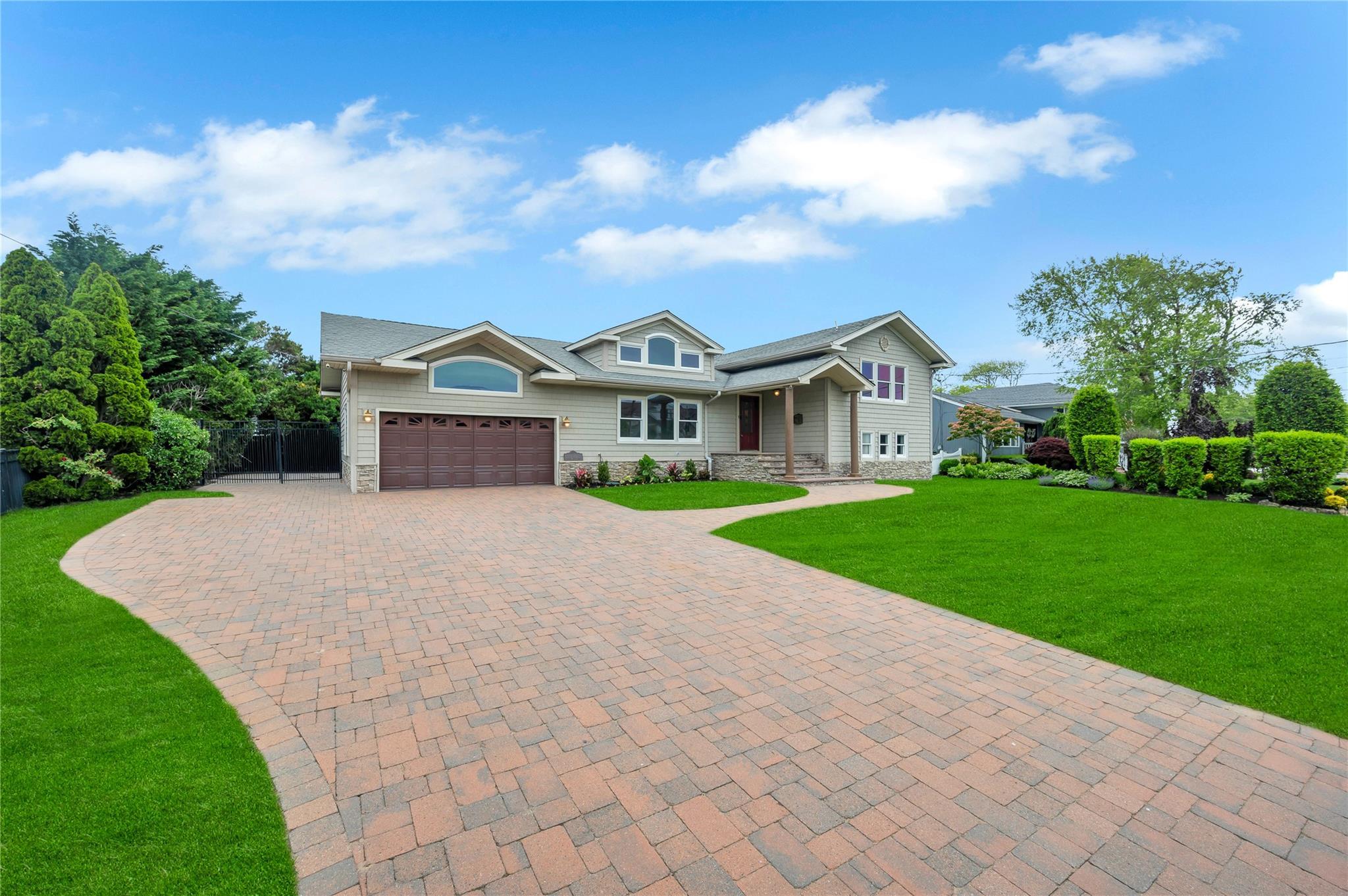 Single Family Riviera  Nassau County, NY 11758, MLS-868391-3