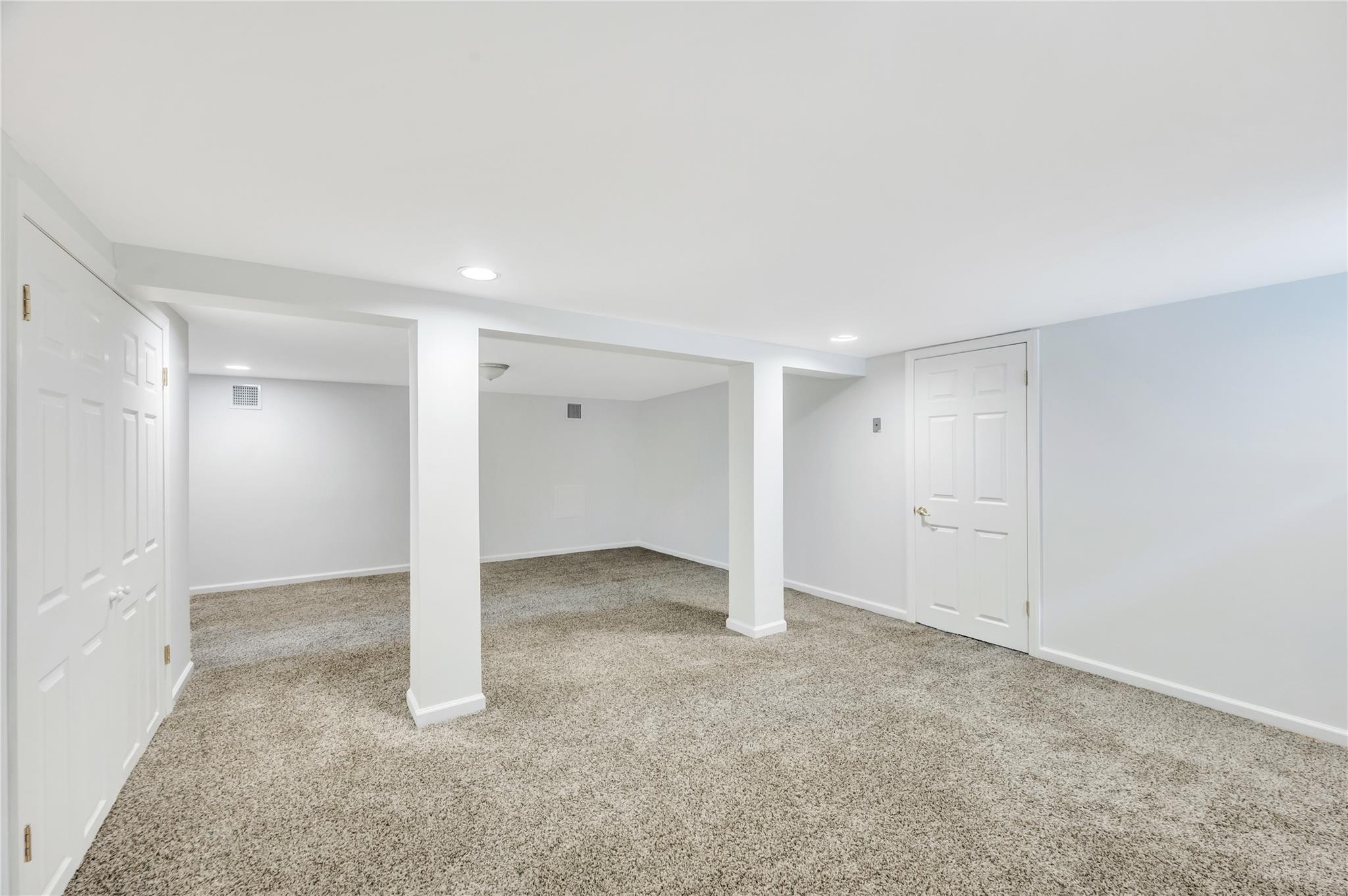 Single Family Riviera  Nassau County, NY 11758, MLS-868391-45