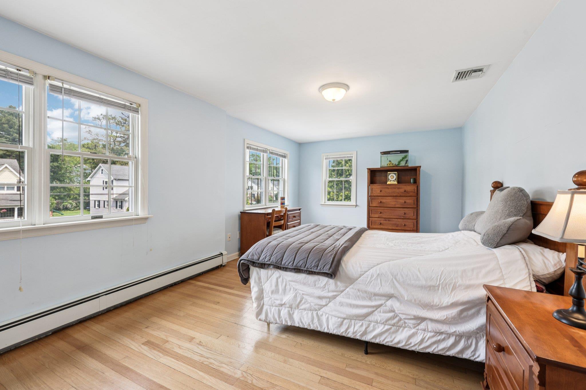 Single Family Valley  Westchester County, NY 10573, MLS-868392-17