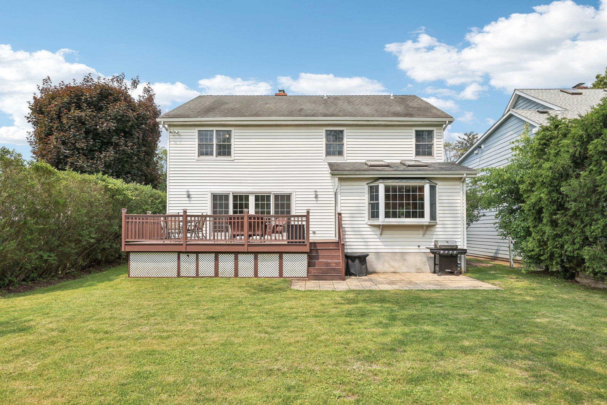 Single Family Valley  Westchester County, NY 10573, MLS-868392-25