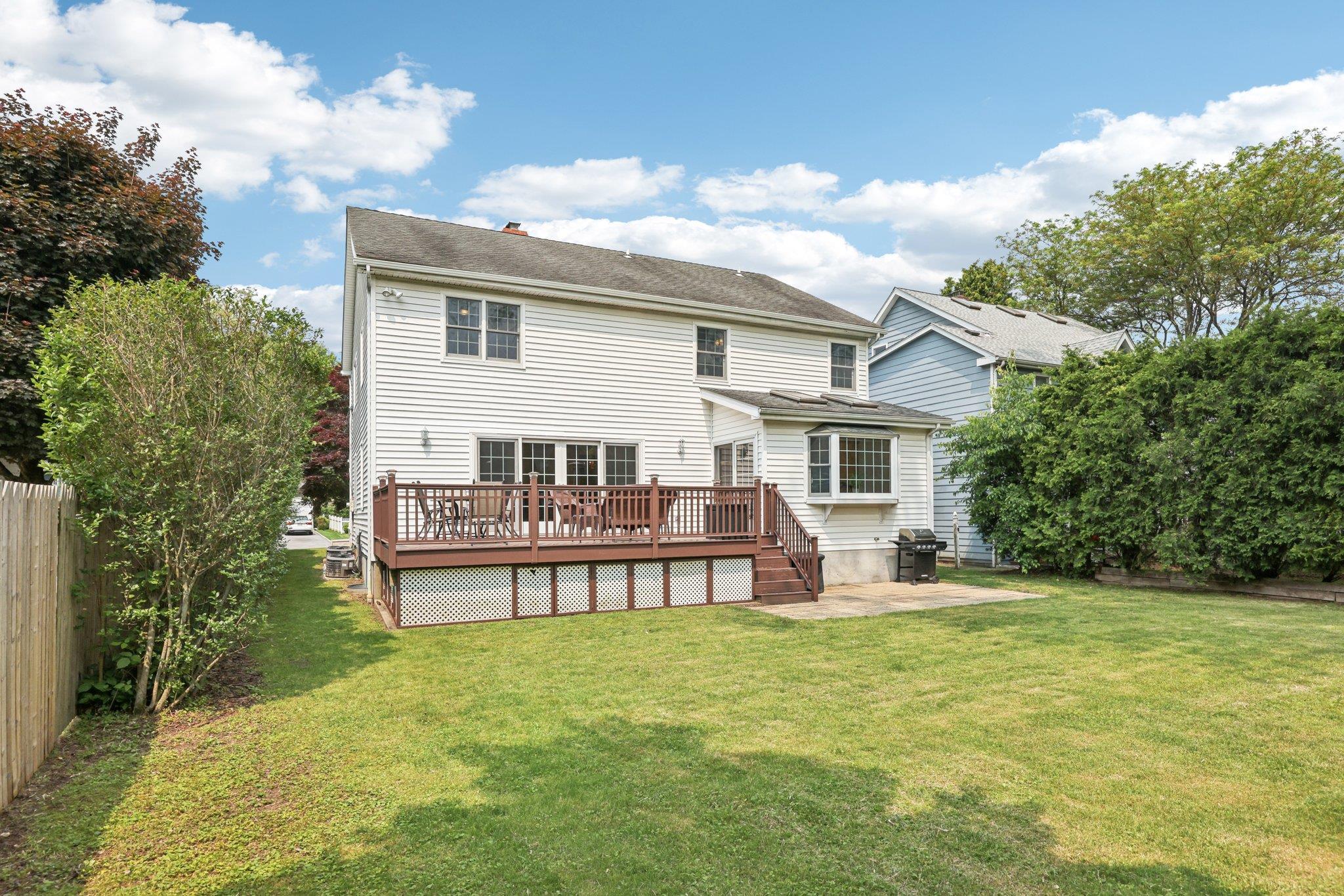 Single Family Valley  Westchester County, NY 10573, MLS-868392-26