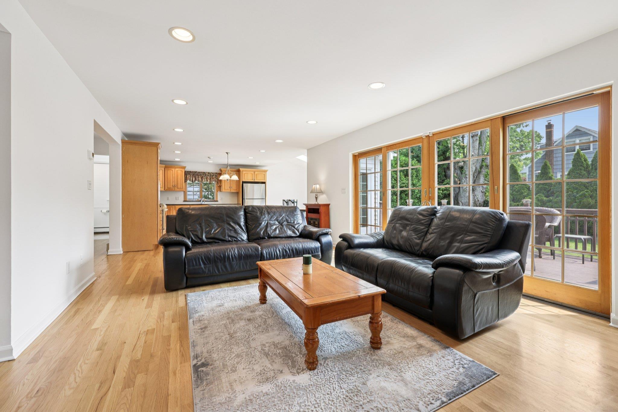 Single Family Valley  Westchester County, NY 10573, MLS-868392-6