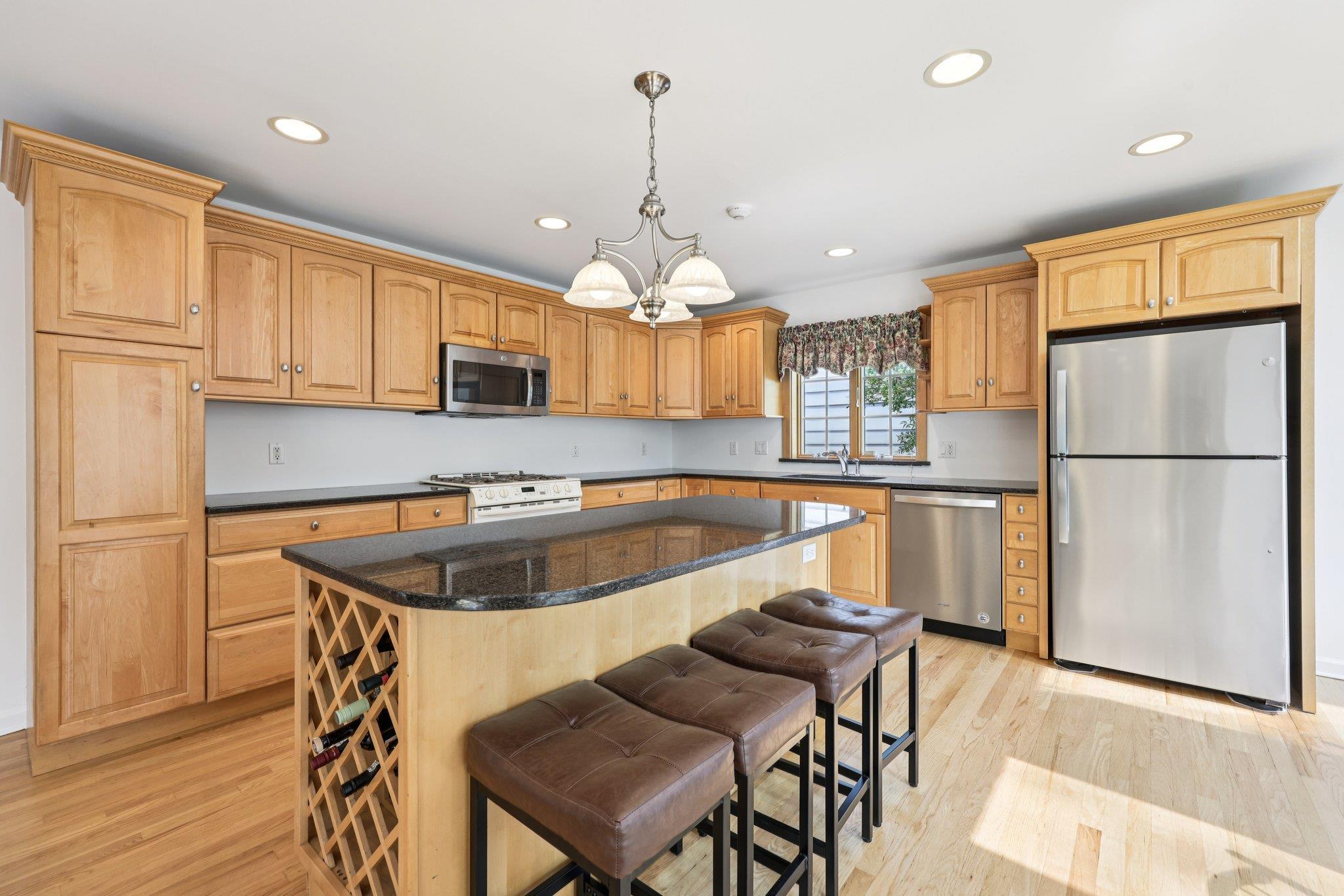 Single Family Valley  Westchester County, NY 10573, MLS-868392-9