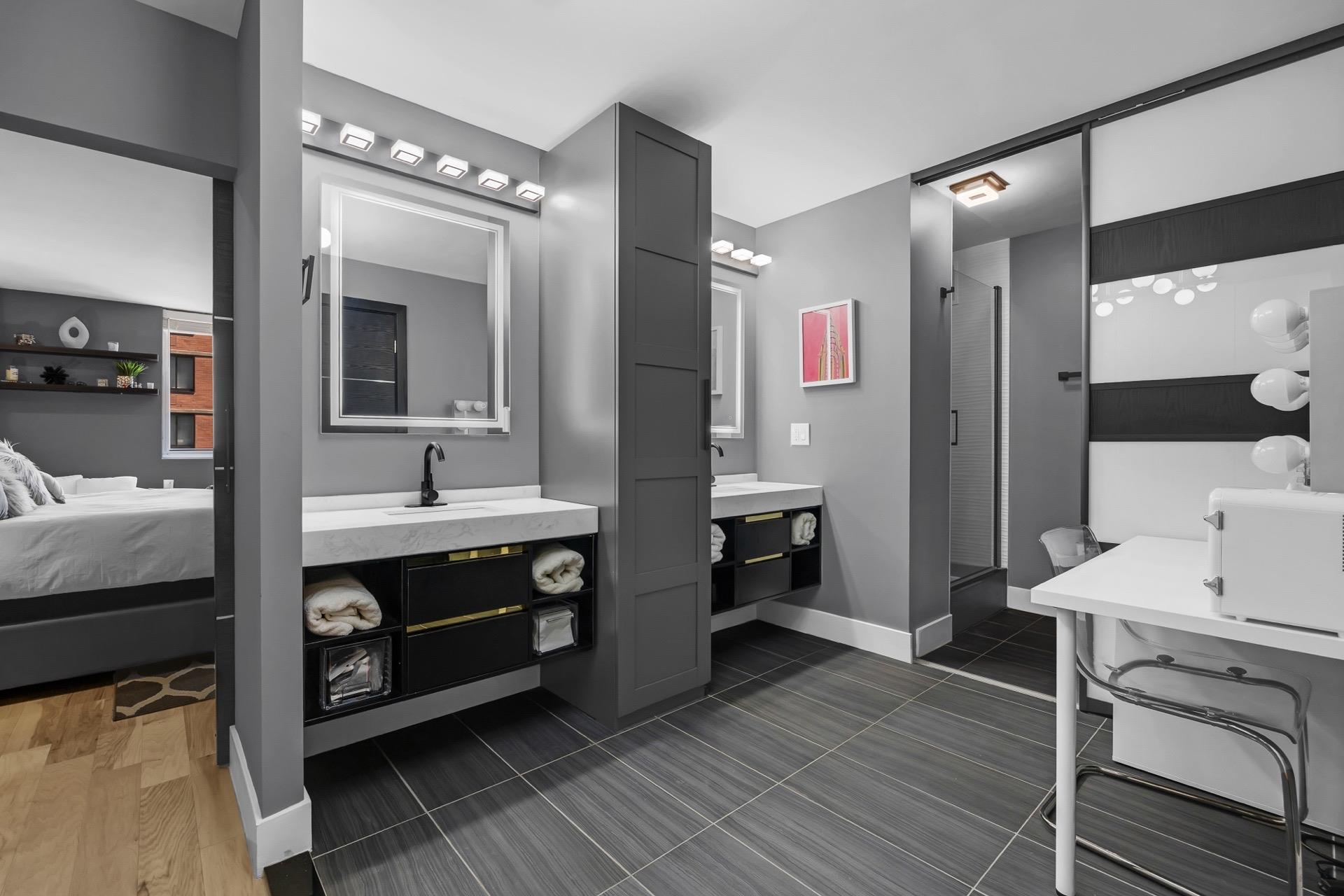 Apartment 93rd  Manhattan, NY 10128, MLS-868398-13