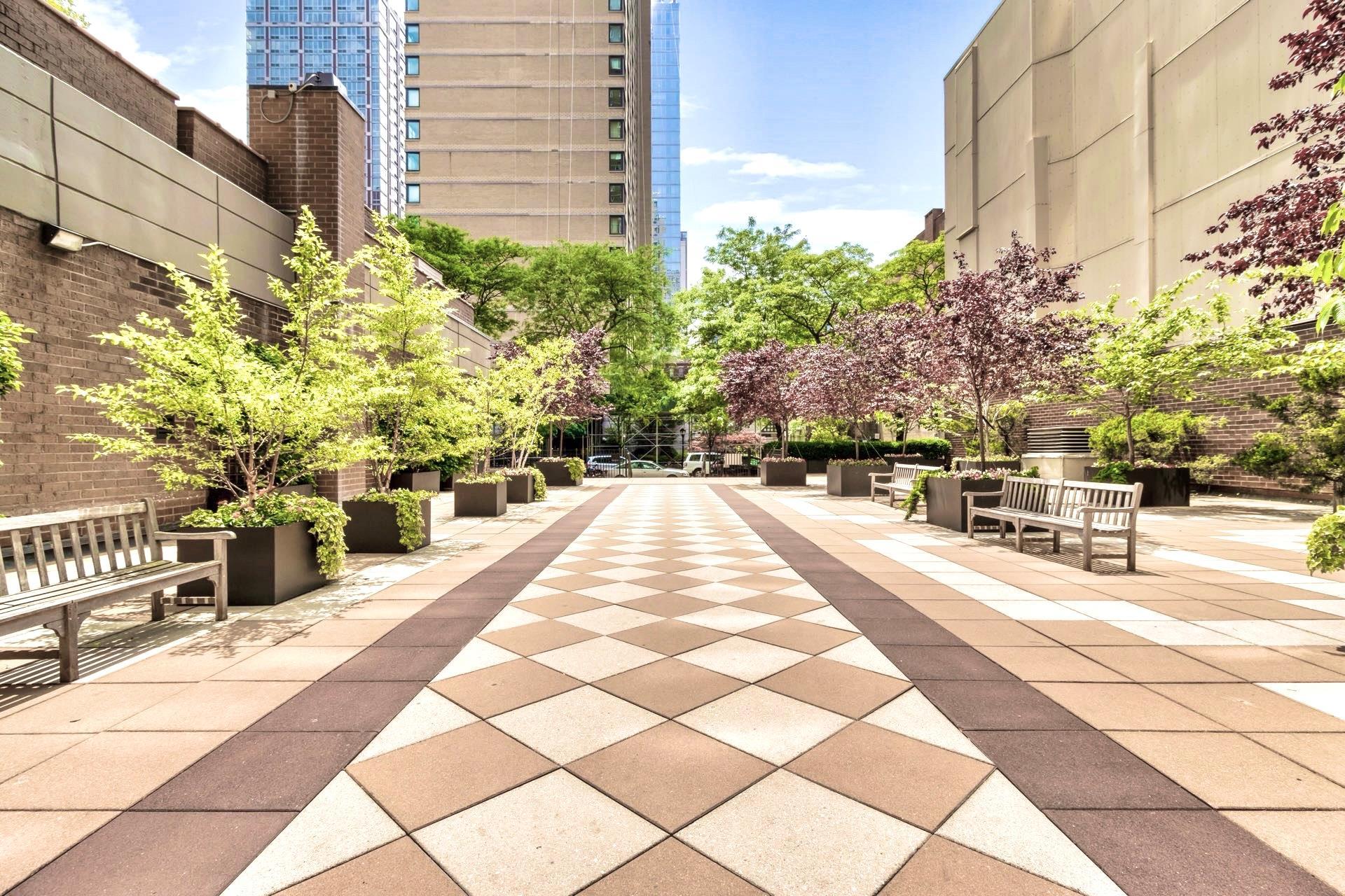 Apartment 93rd  Manhattan, NY 10128, MLS-868398-21