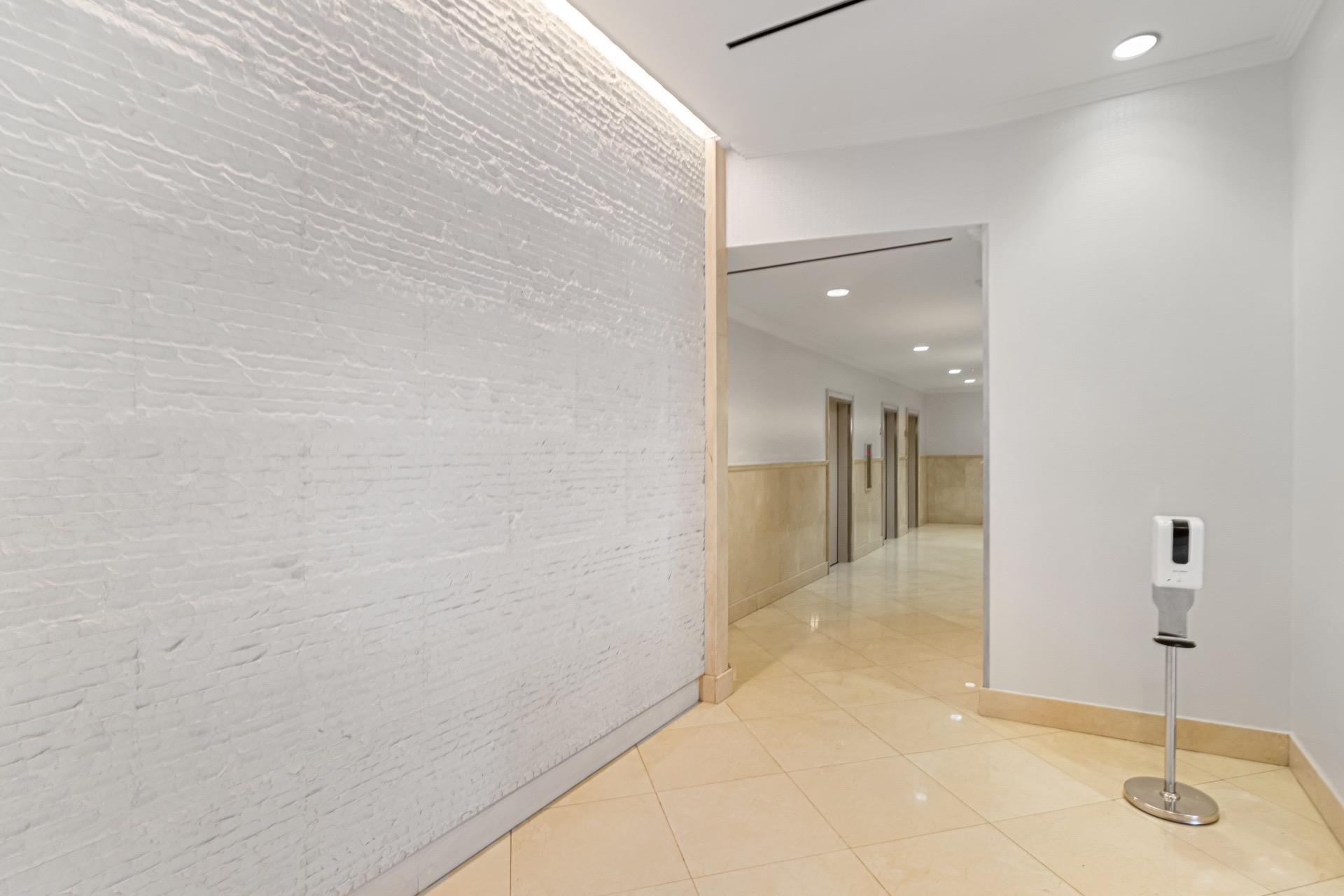 Apartment 93rd  Manhattan, NY 10128, MLS-868398-32