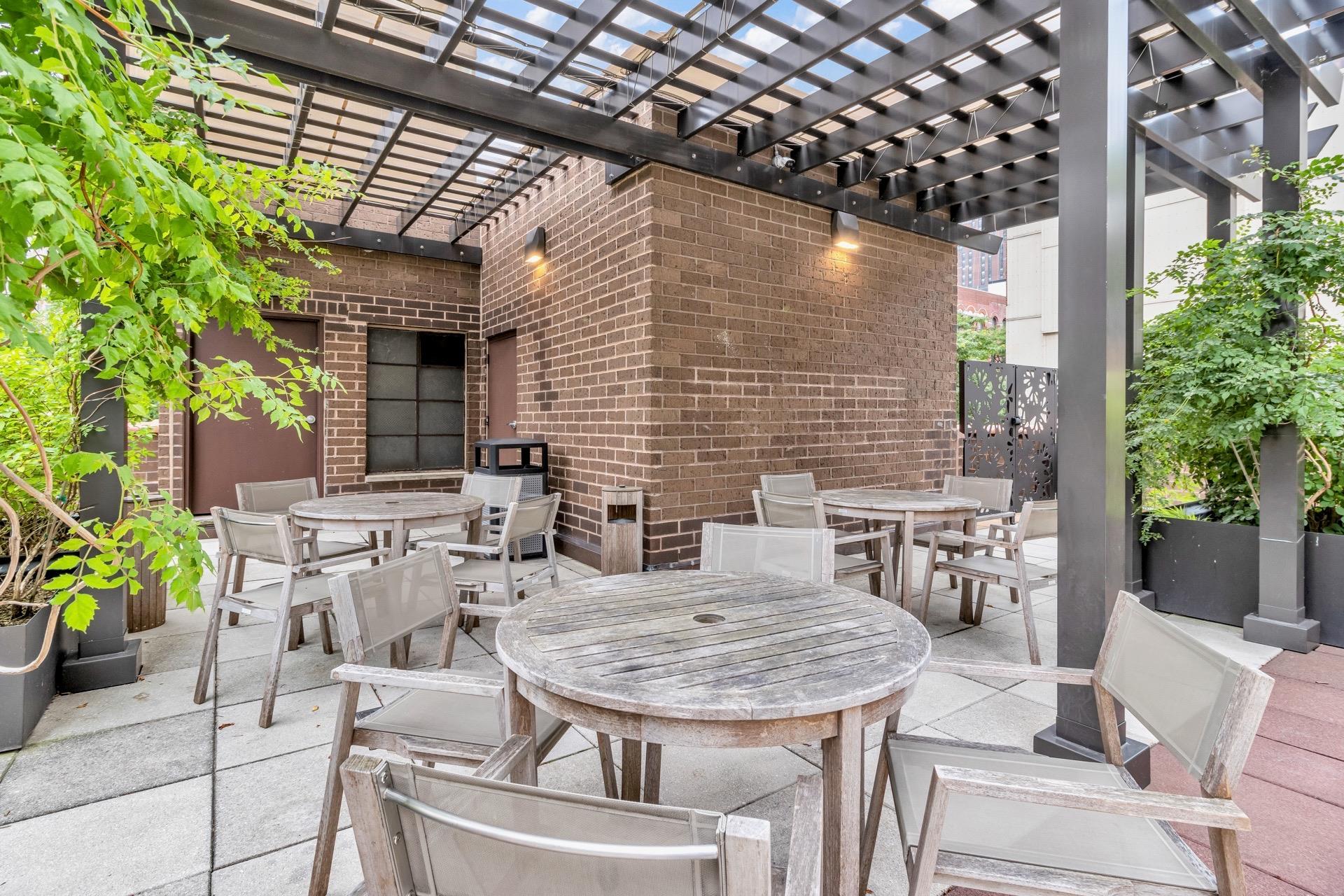 Apartment 93rd  Manhattan, NY 10128, MLS-868398-37