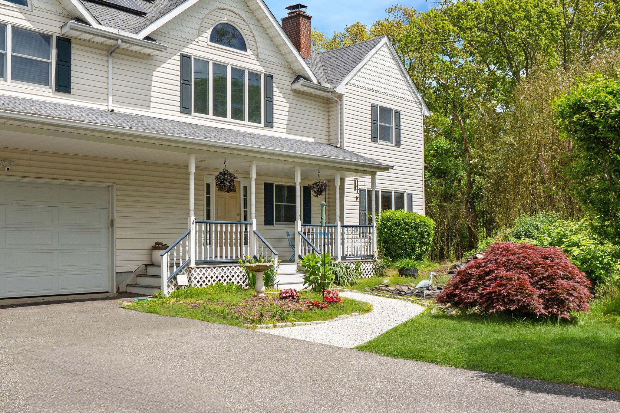 Single Family Country  Suffolk County, NY 11978, MLS-868417-2