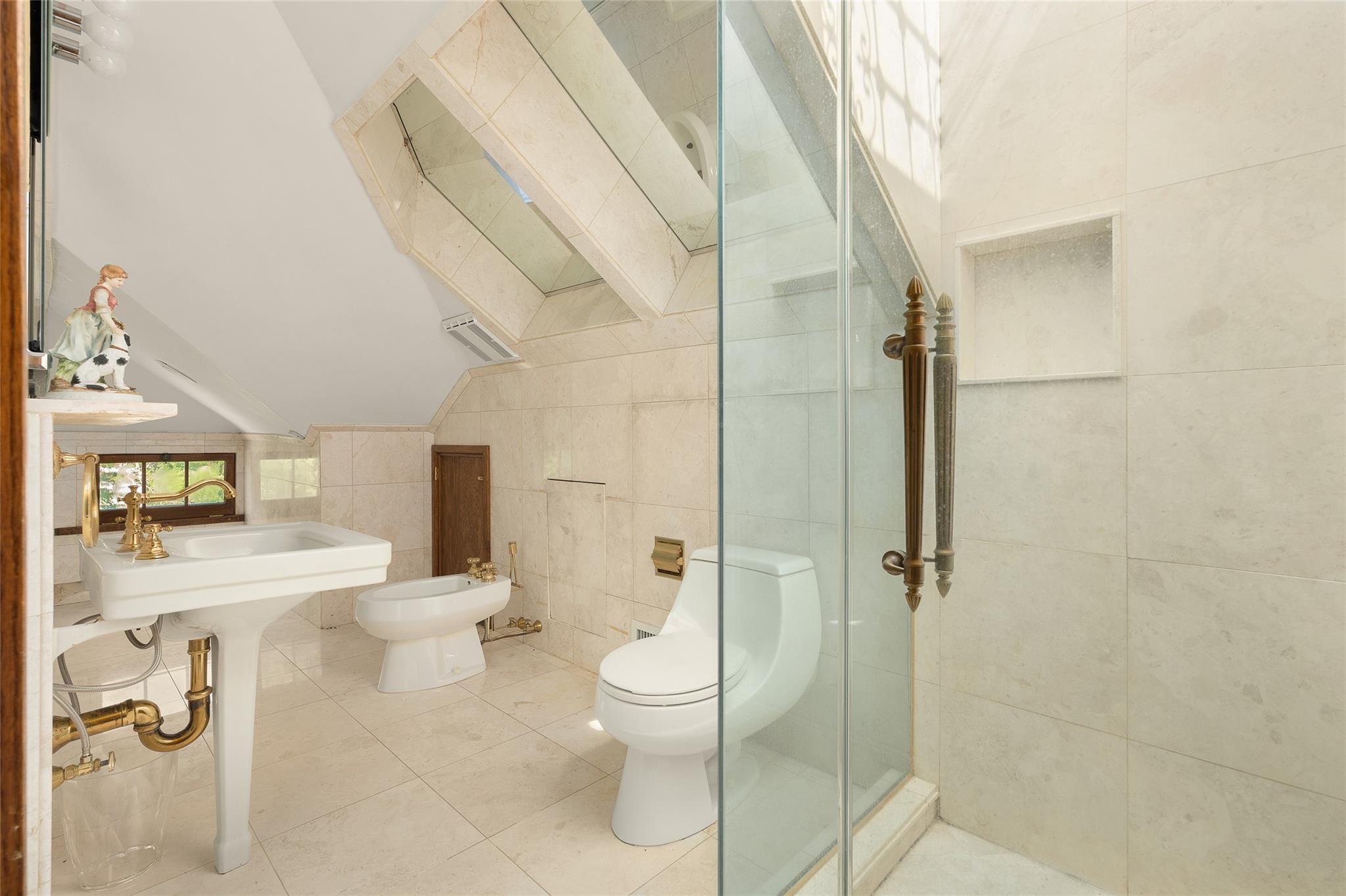 Single Family Woodside Nassau County, NY 11557, MLS-868430-15