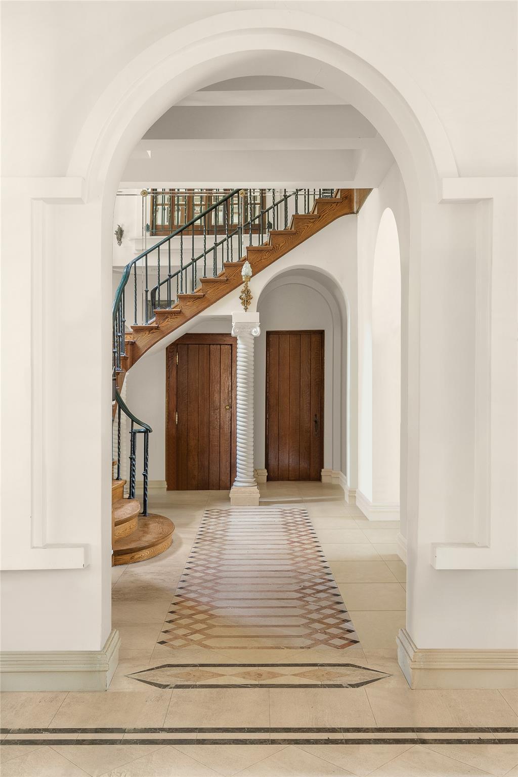 Single Family Woodside Nassau County, NY 11557, MLS-868430-2