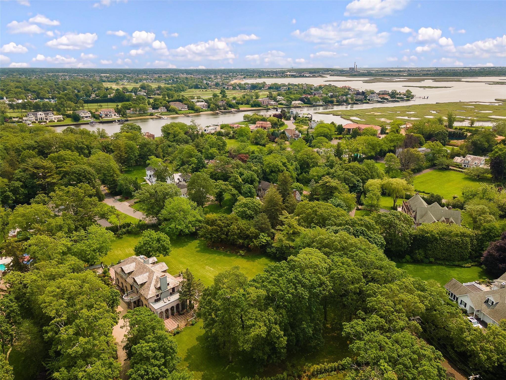 Single Family Woodside Nassau County, NY 11557, MLS-868430-25