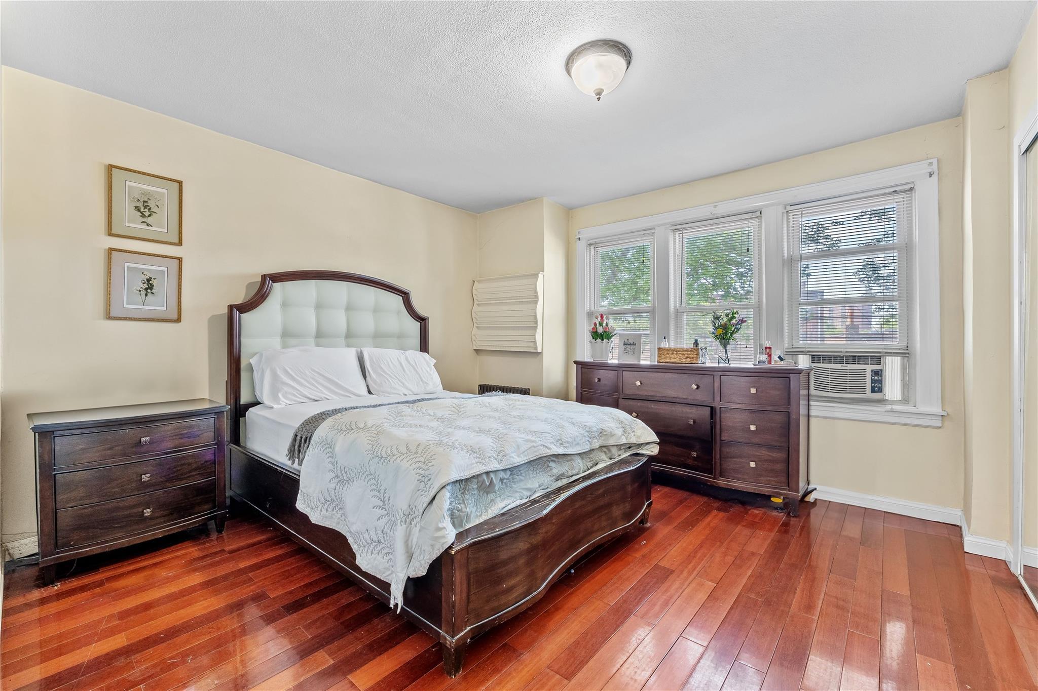Single Family Olcott  Queens, NY 11375, MLS-868434-12