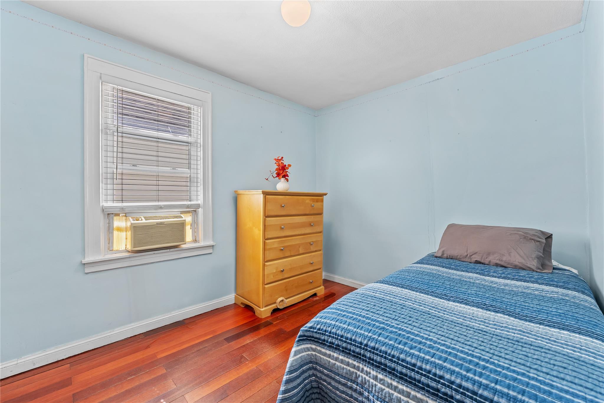 Single Family Olcott  Queens, NY 11375, MLS-868434-14