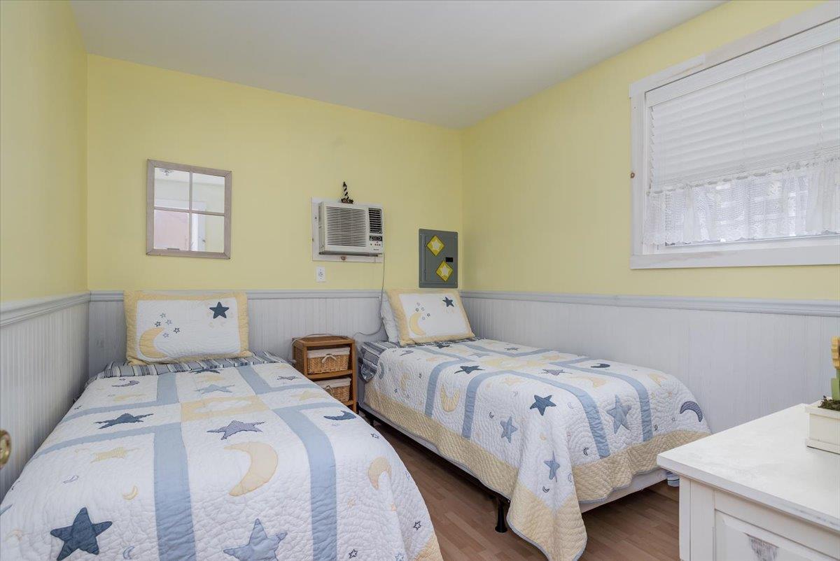 Single Family Cottage  Suffolk County, NY 11933, MLS-868455-11