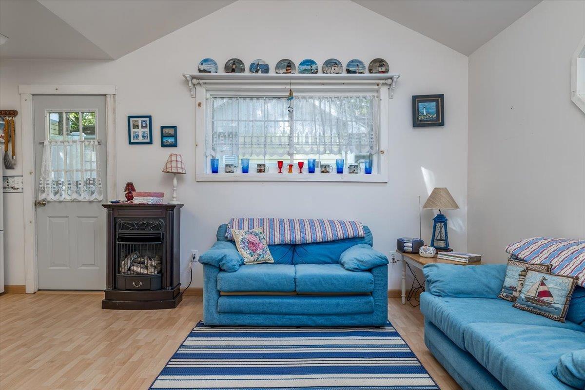 Single Family Cottage  Suffolk County, NY 11933, MLS-868455-8