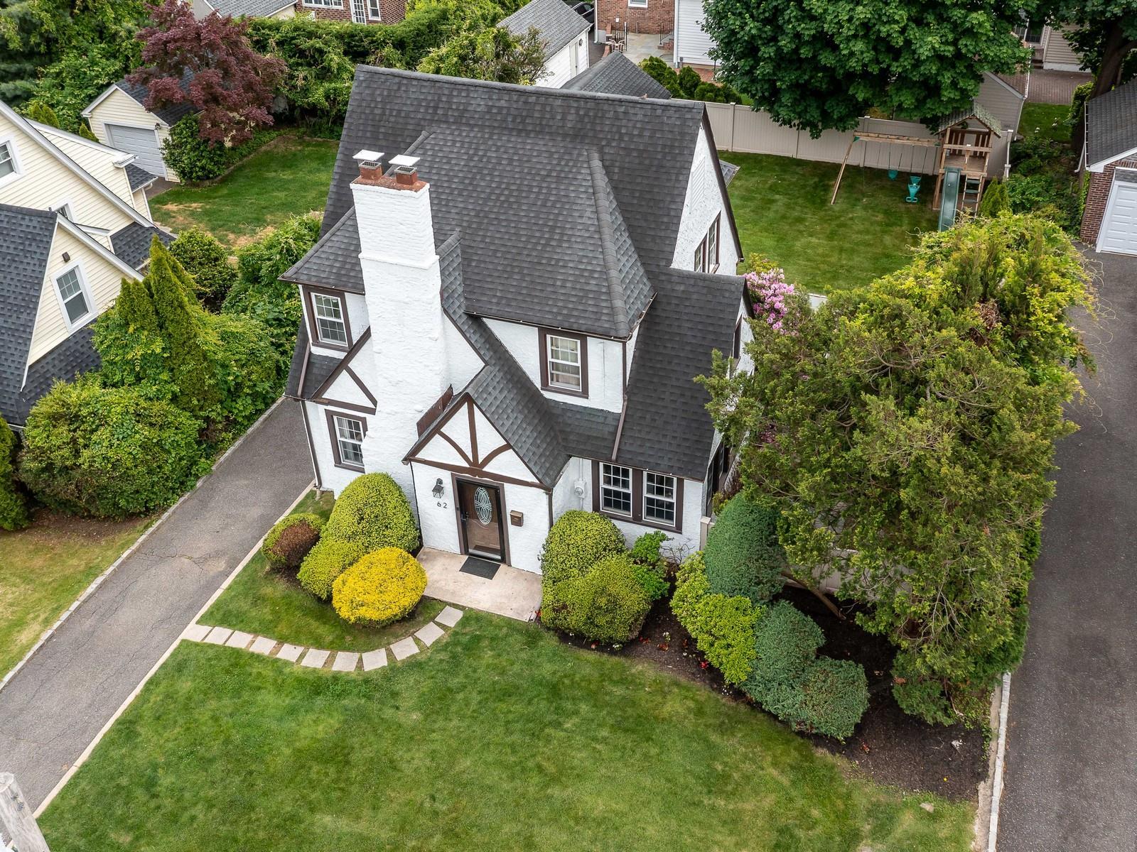 Single Family Webster  Nassau County, NY 11030, MLS-868458-35
