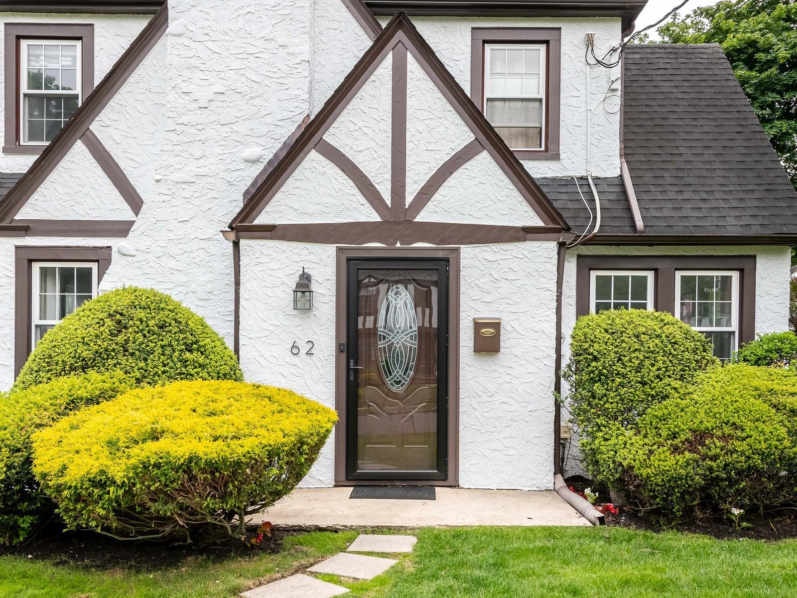 Single Family Webster  Nassau County, NY 11030, MLS-868458-5