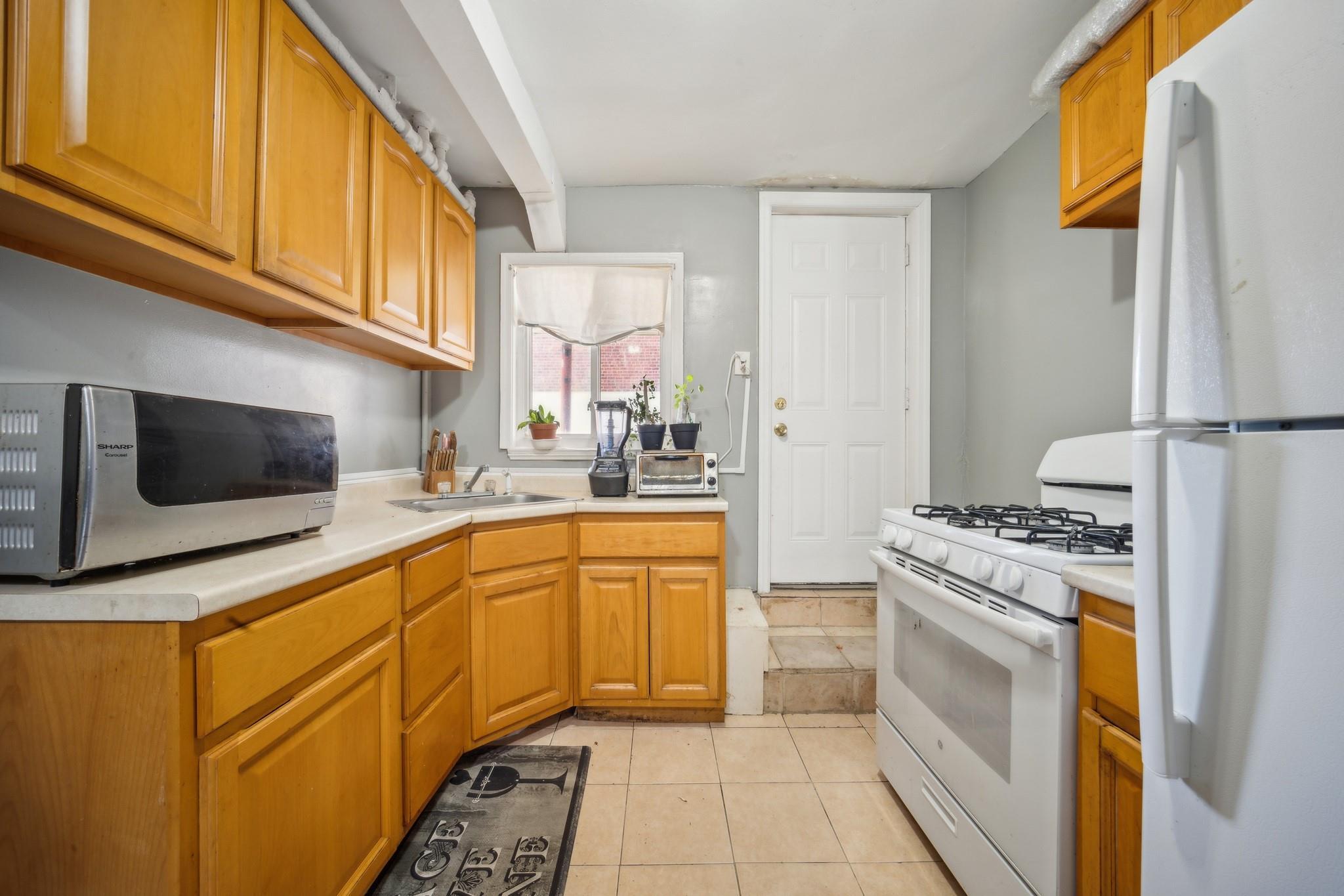 Single Family Waring  Bronx, NY 10469, MLS-868461-10