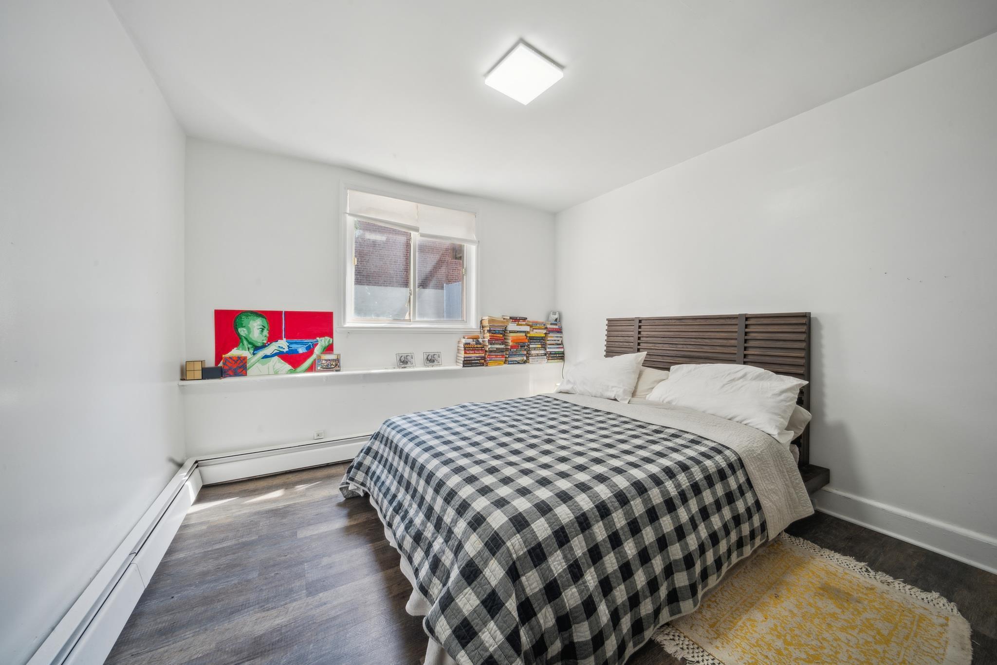 Single Family Waring  Bronx, NY 10469, MLS-868461-11