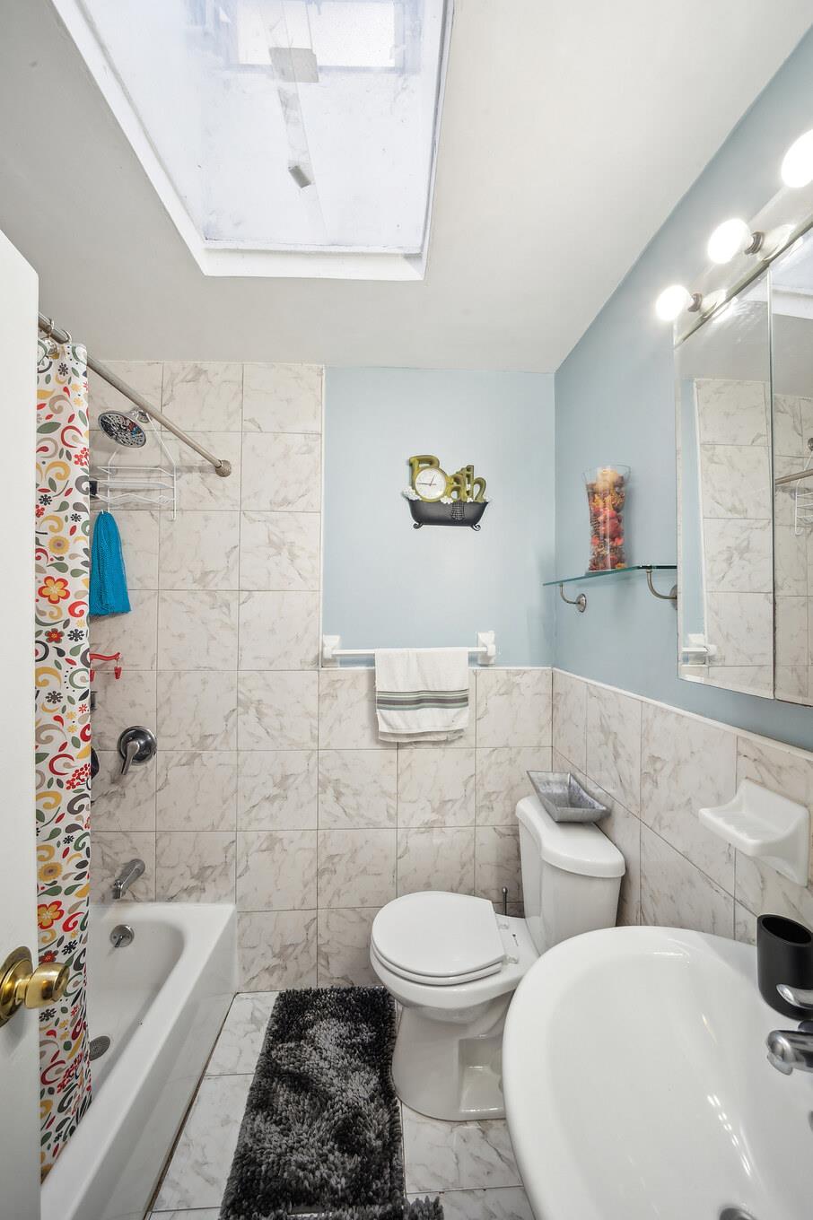 Single Family Waring  Bronx, NY 10469, MLS-868461-8