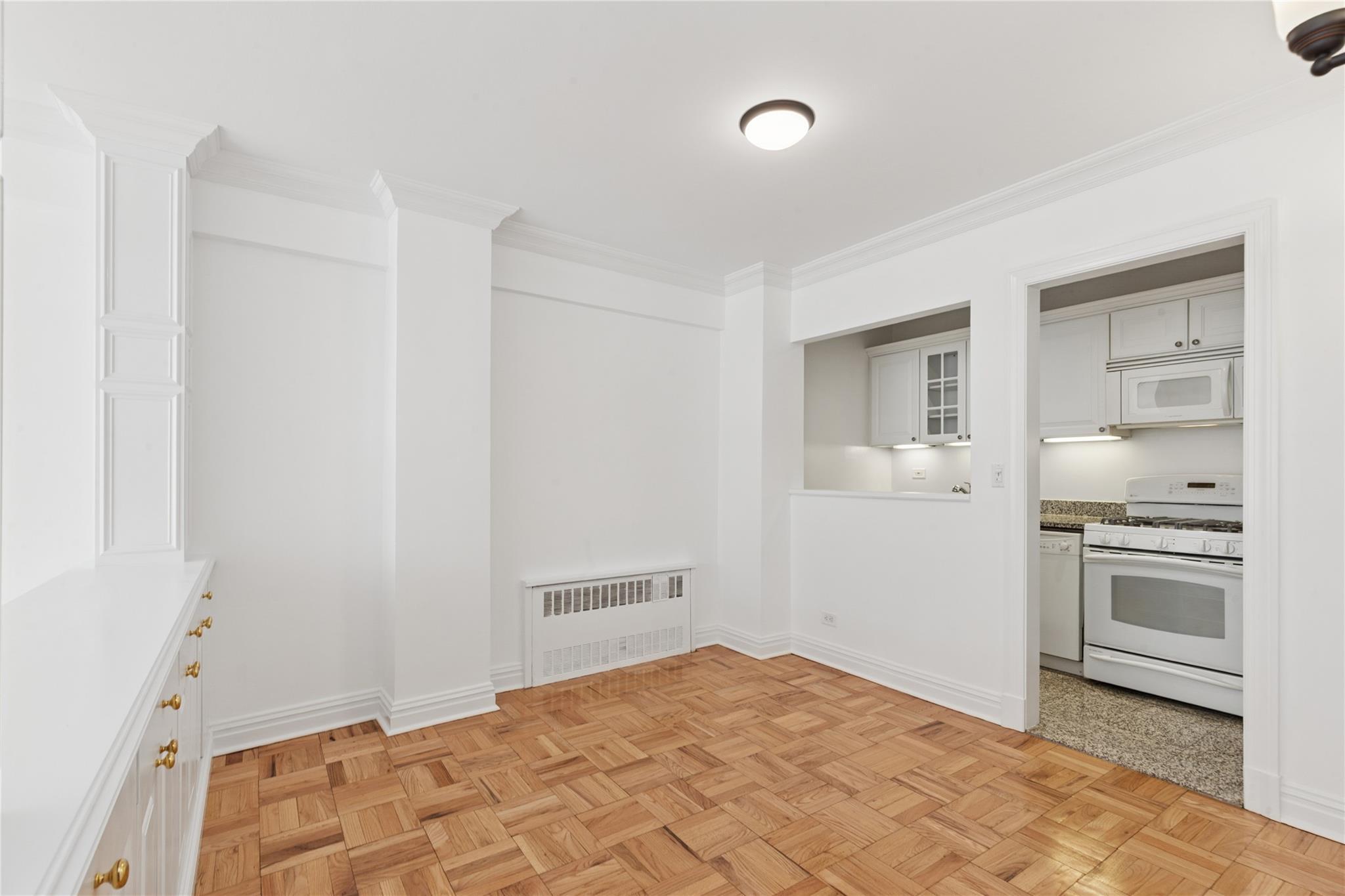Apartment 63rd  Manhattan, NY 10065, MLS-868484-5