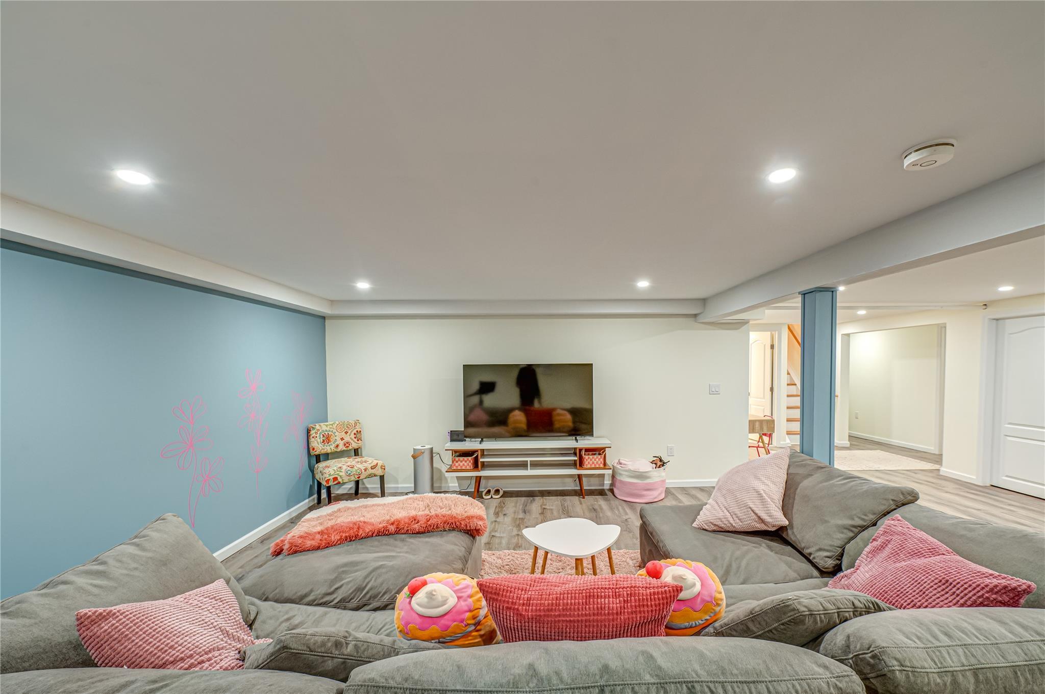 Single Family Idle Day  Suffolk County, NY 11721, MLS-868514-28