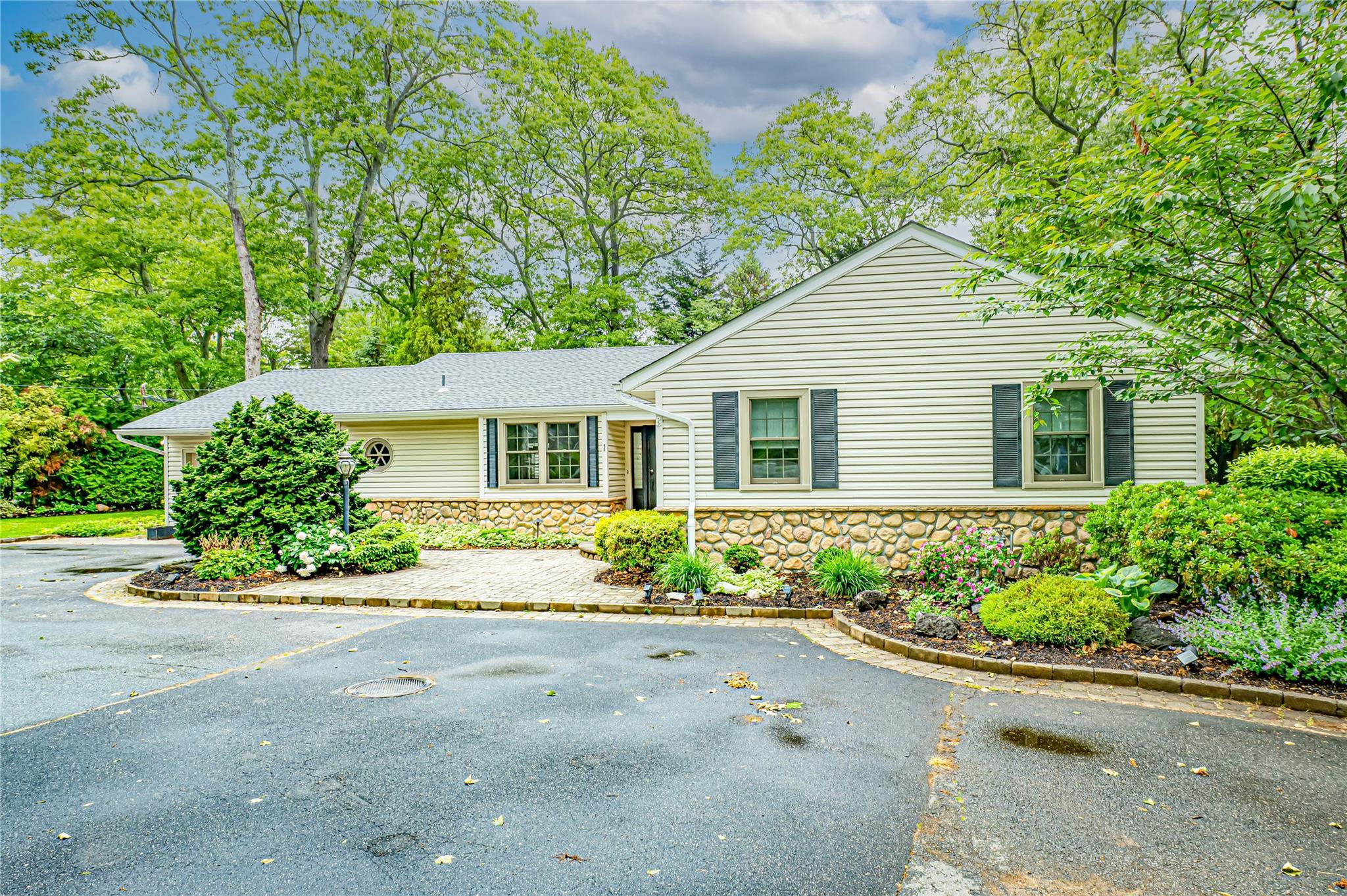 Single Family Idle Day  Suffolk County, NY 11721, MLS-868514-3