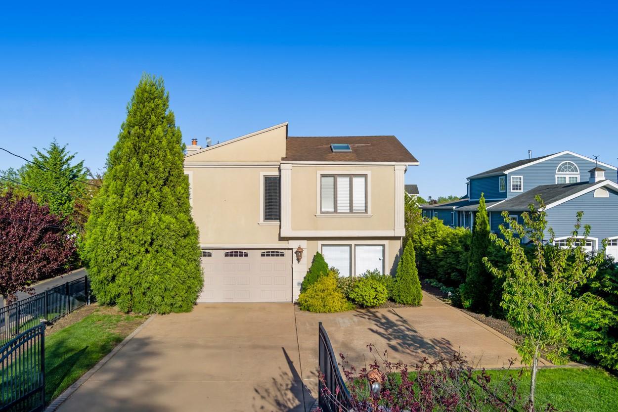 Single Family Ocean  Nassau County, NY 11758, MLS-868525-10