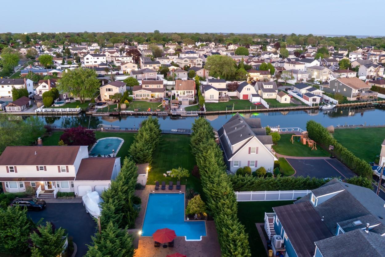 Single Family Ocean  Nassau County, NY 11758, MLS-868525-32