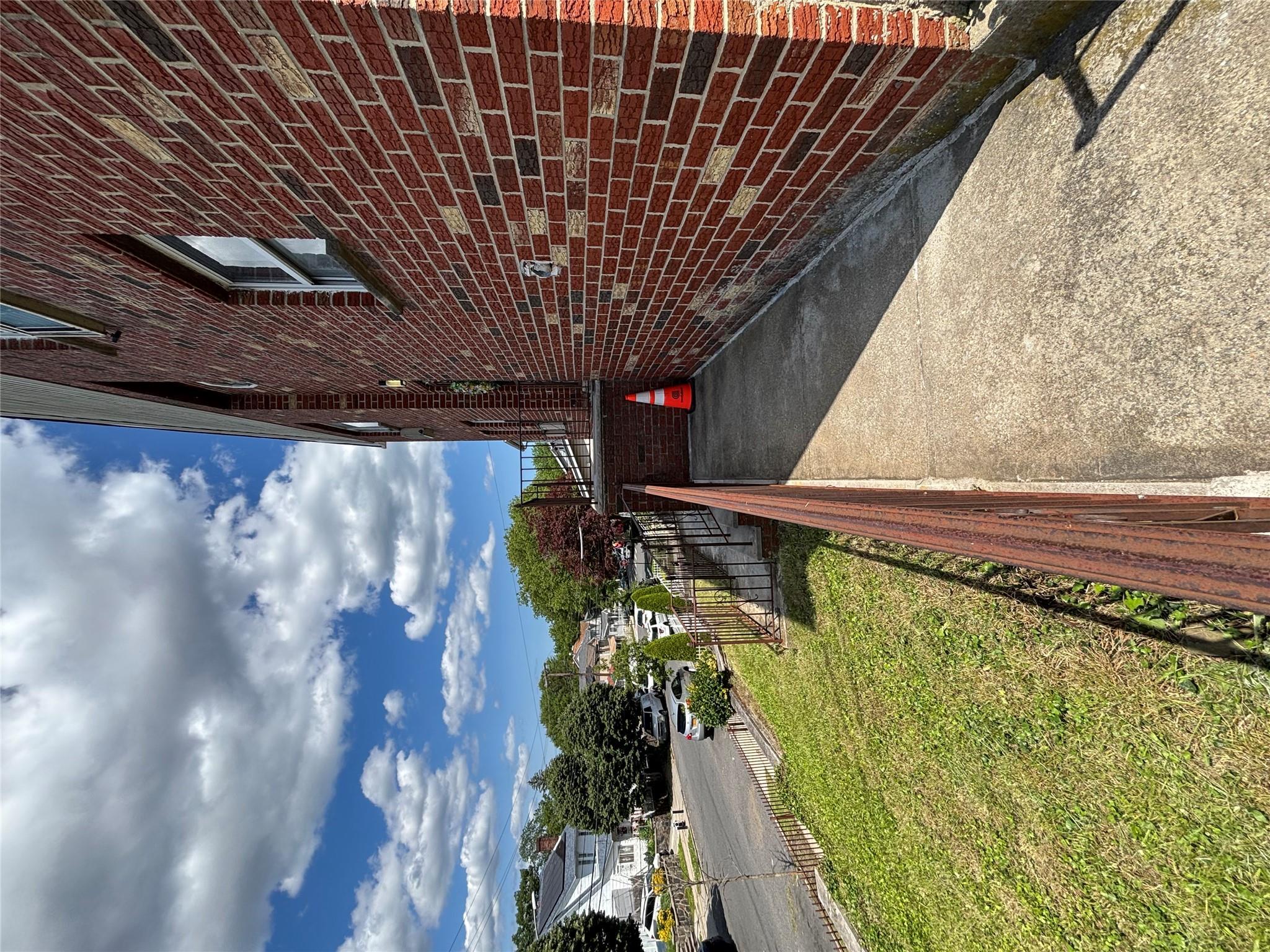 Single Family Light  Bronx, NY 10466, MLS-868545-13