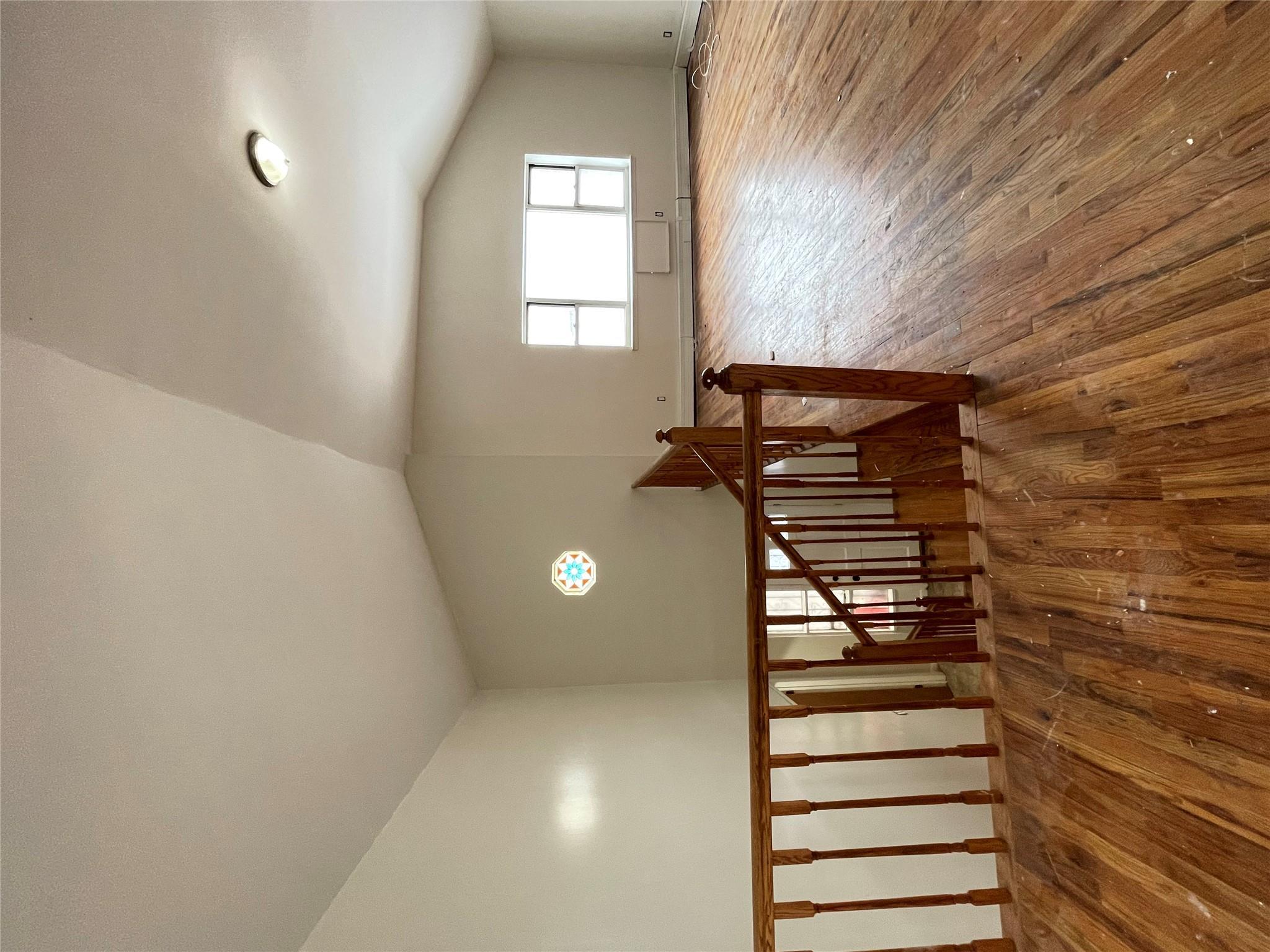 Single Family Light  Bronx, NY 10466, MLS-868545-15