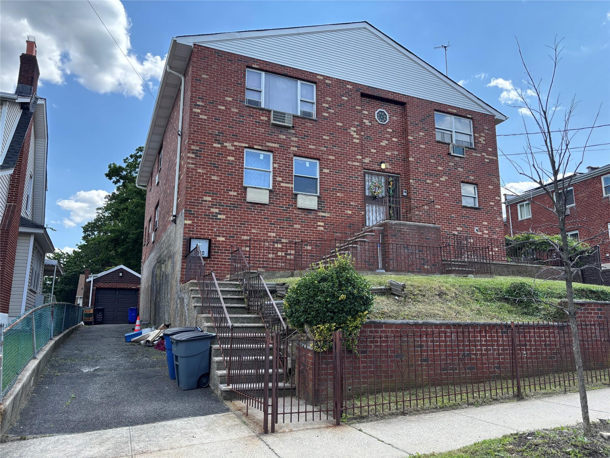 Single Family Light  Bronx, NY 10466, MLS-868545-2