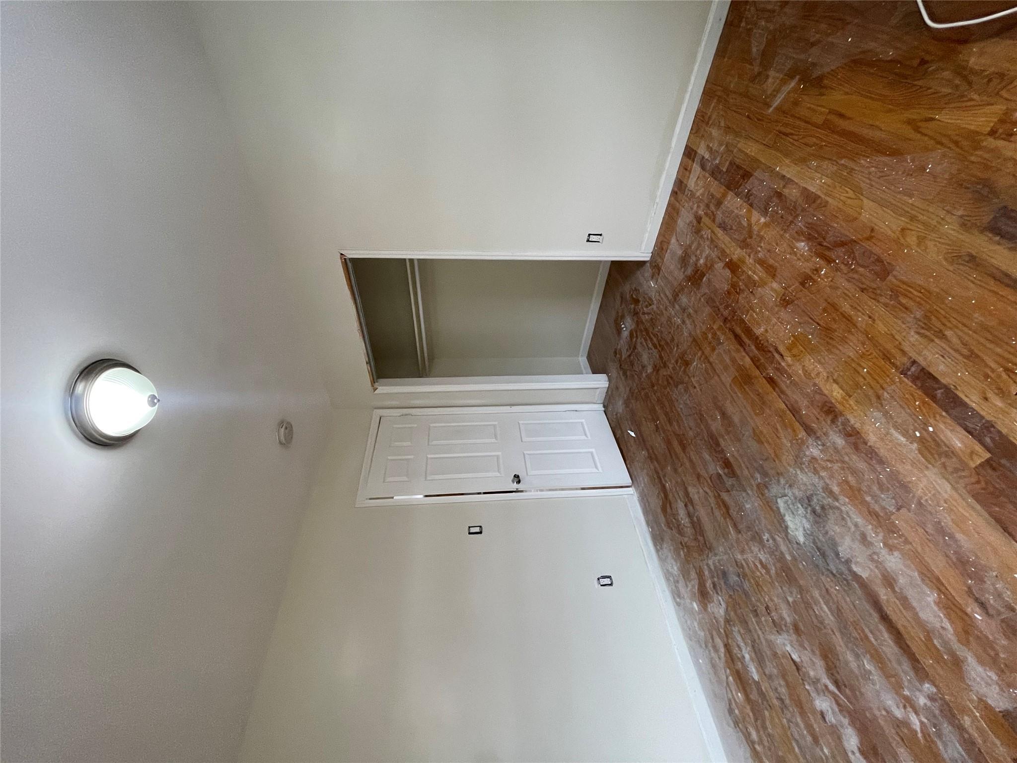Single Family Light  Bronx, NY 10466, MLS-868545-21
