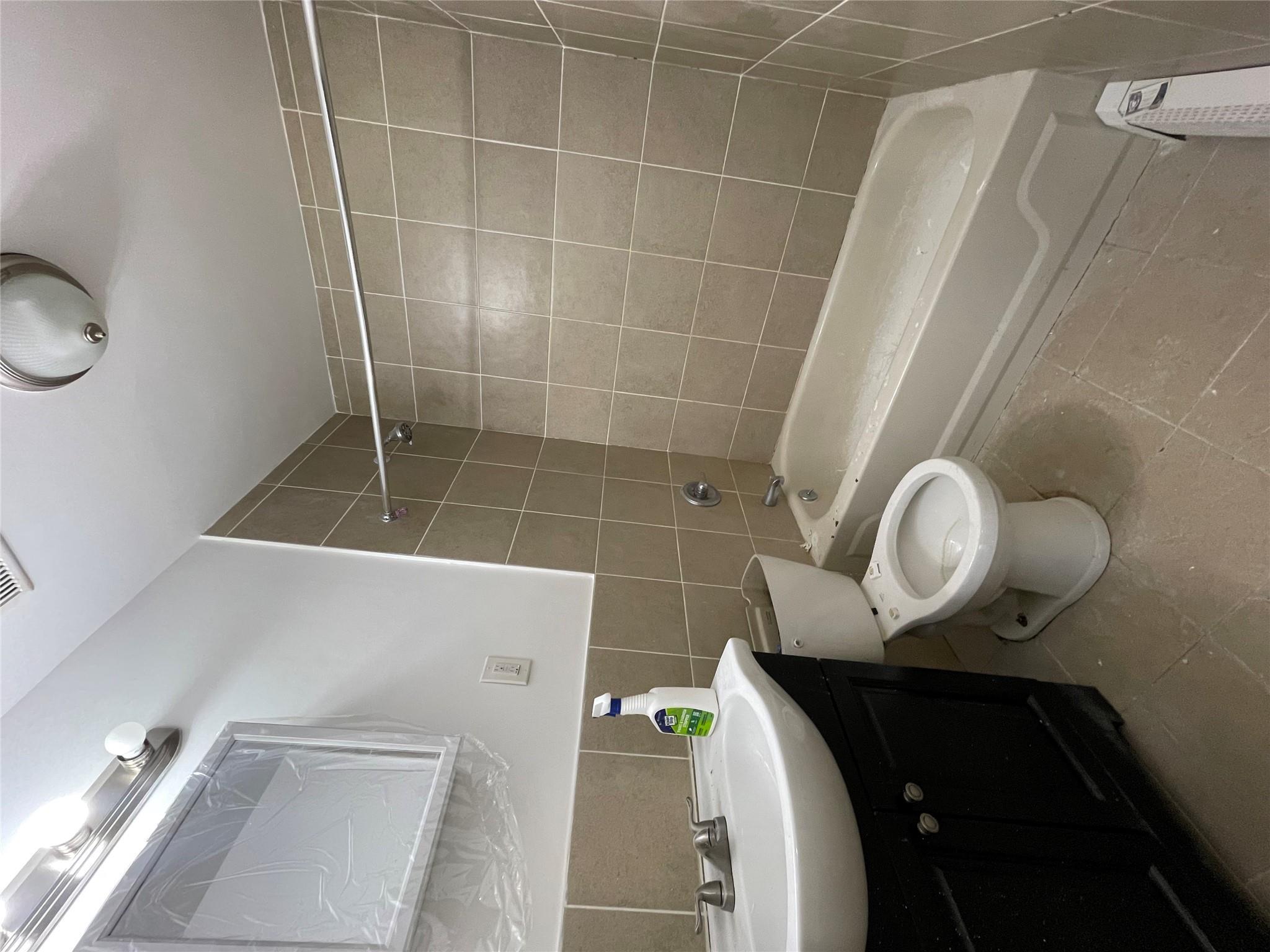 Single Family Light  Bronx, NY 10466, MLS-868545-22