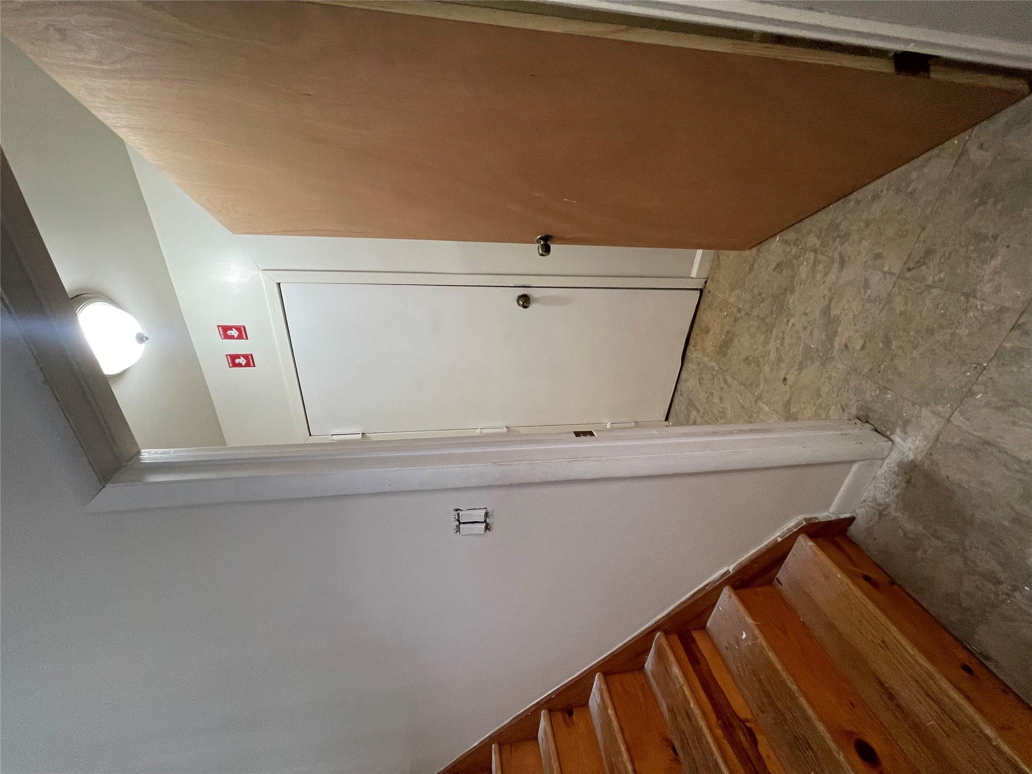 Single Family Light  Bronx, NY 10466, MLS-868545-30
