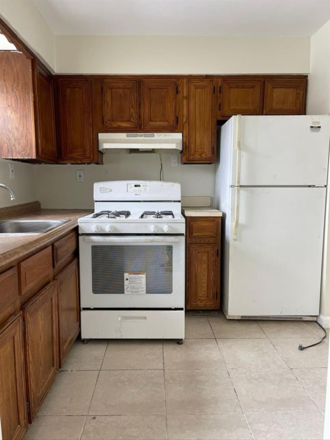 Single Family Light  Bronx, NY 10466, MLS-868545-37