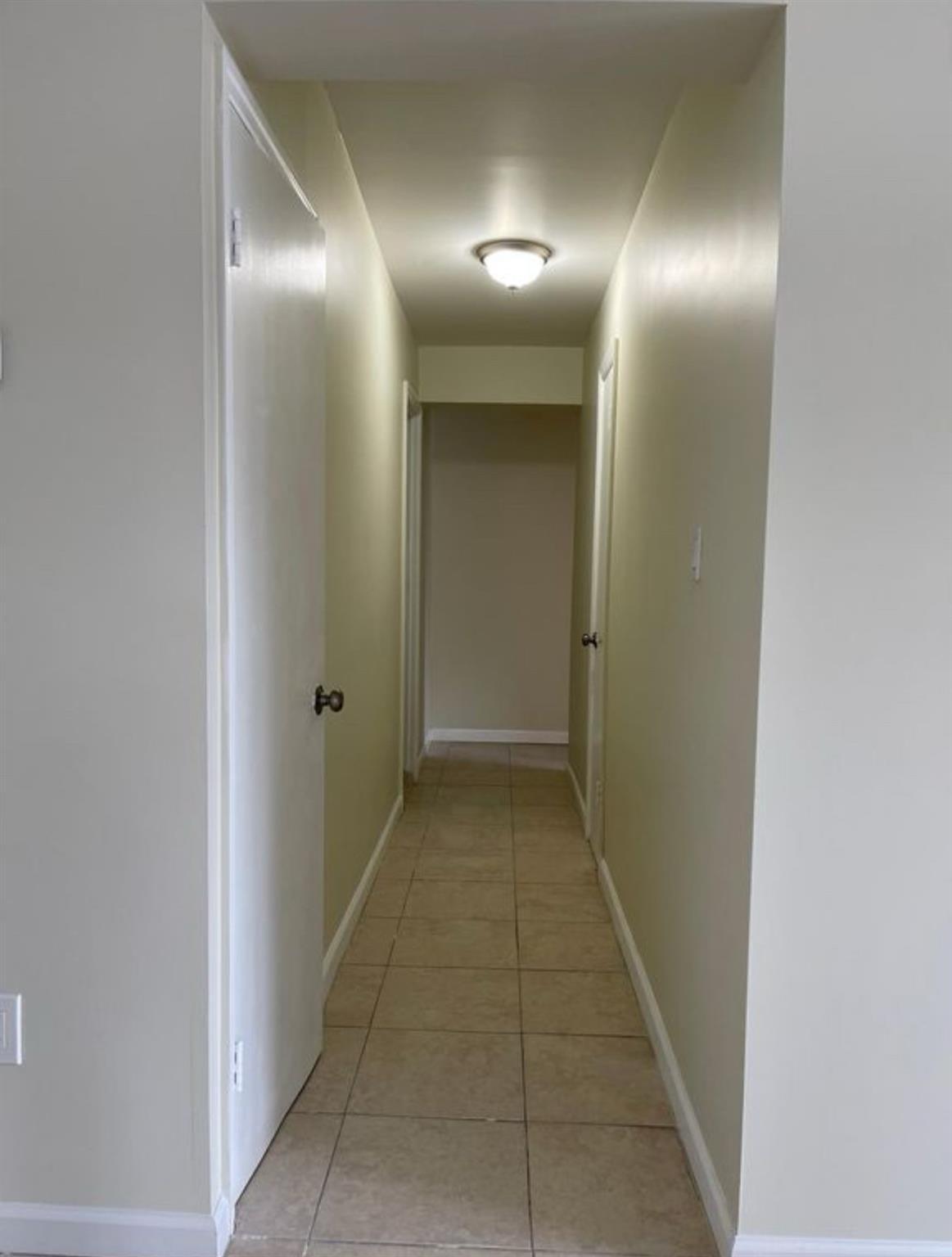 Single Family Light  Bronx, NY 10466, MLS-868545-38