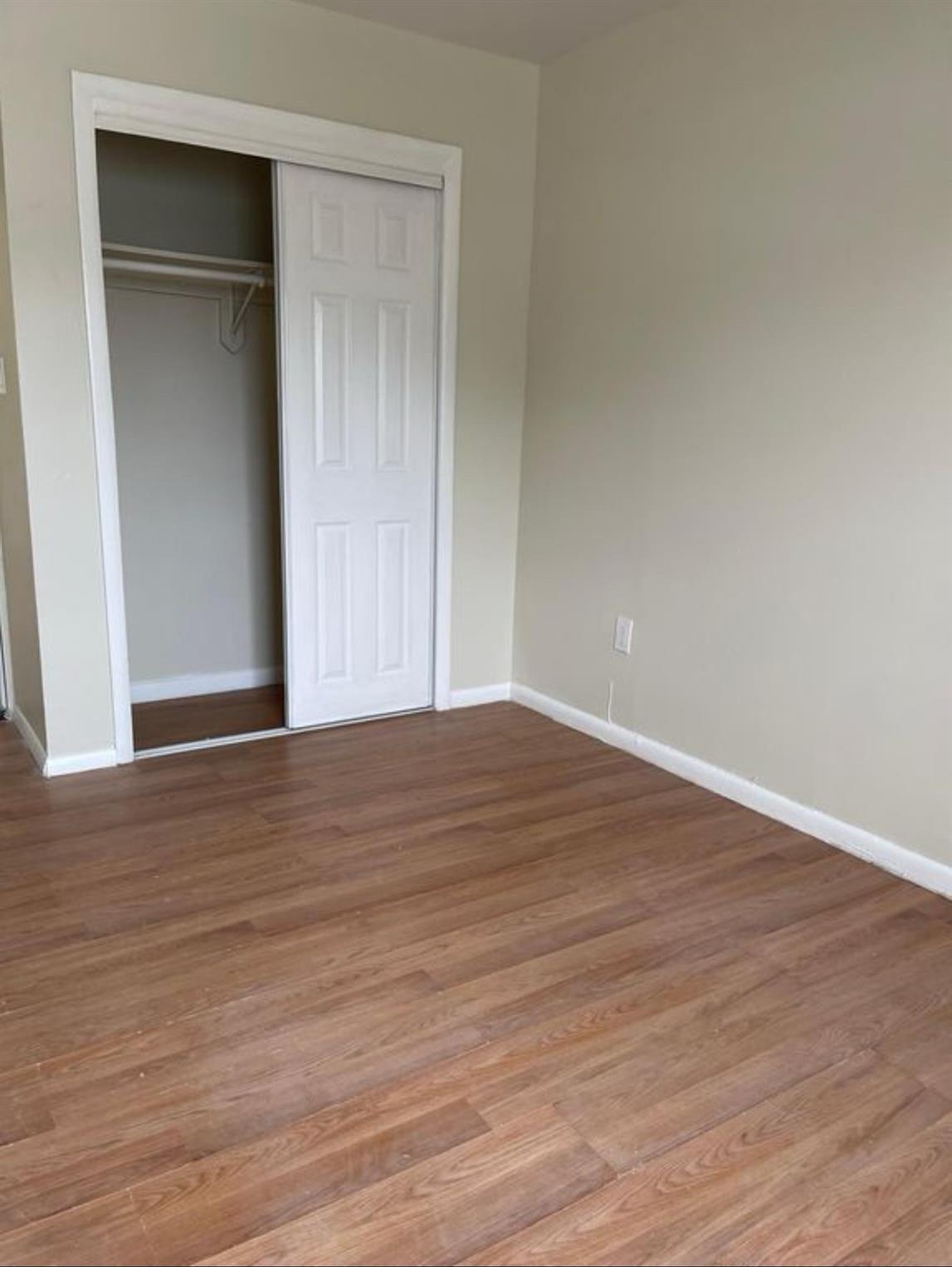 Single Family Light  Bronx, NY 10466, MLS-868545-42