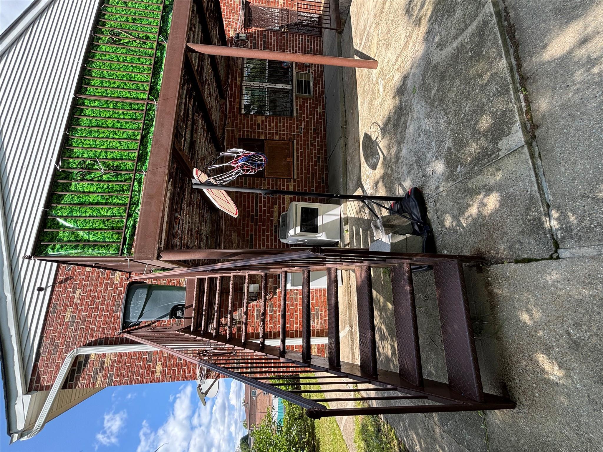 Single Family Light  Bronx, NY 10466, MLS-868545-9