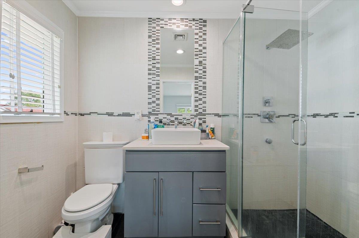 Single Family Derby Nassau County, NY 11598, MLS-868546-19