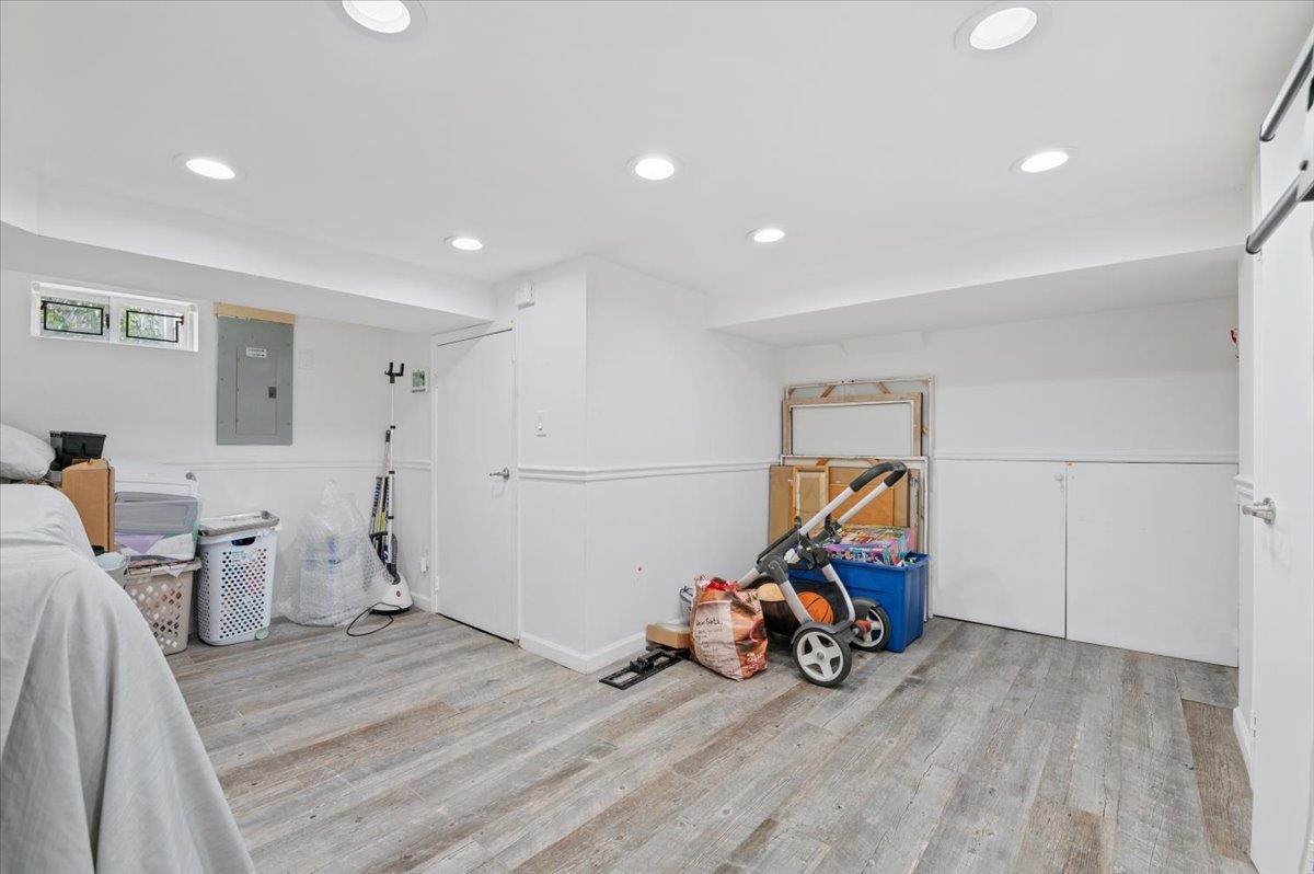 Single Family Derby Nassau County, NY 11598, MLS-868546-21