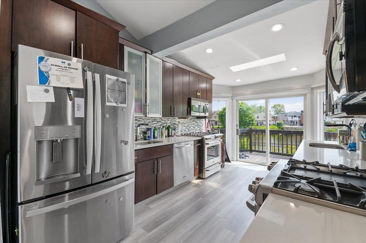 Single Family Derby Nassau County, NY 11598, MLS-868546-7