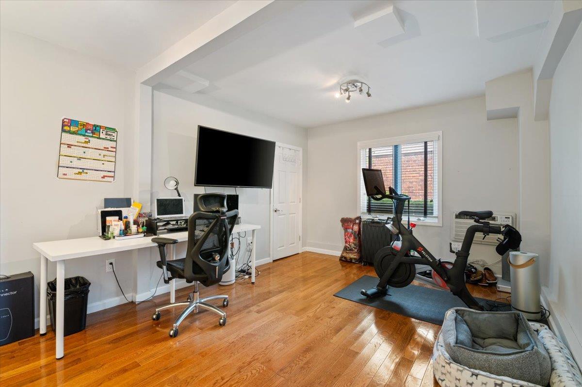 Single Family Derby Nassau County, NY 11598, MLS-868546-9